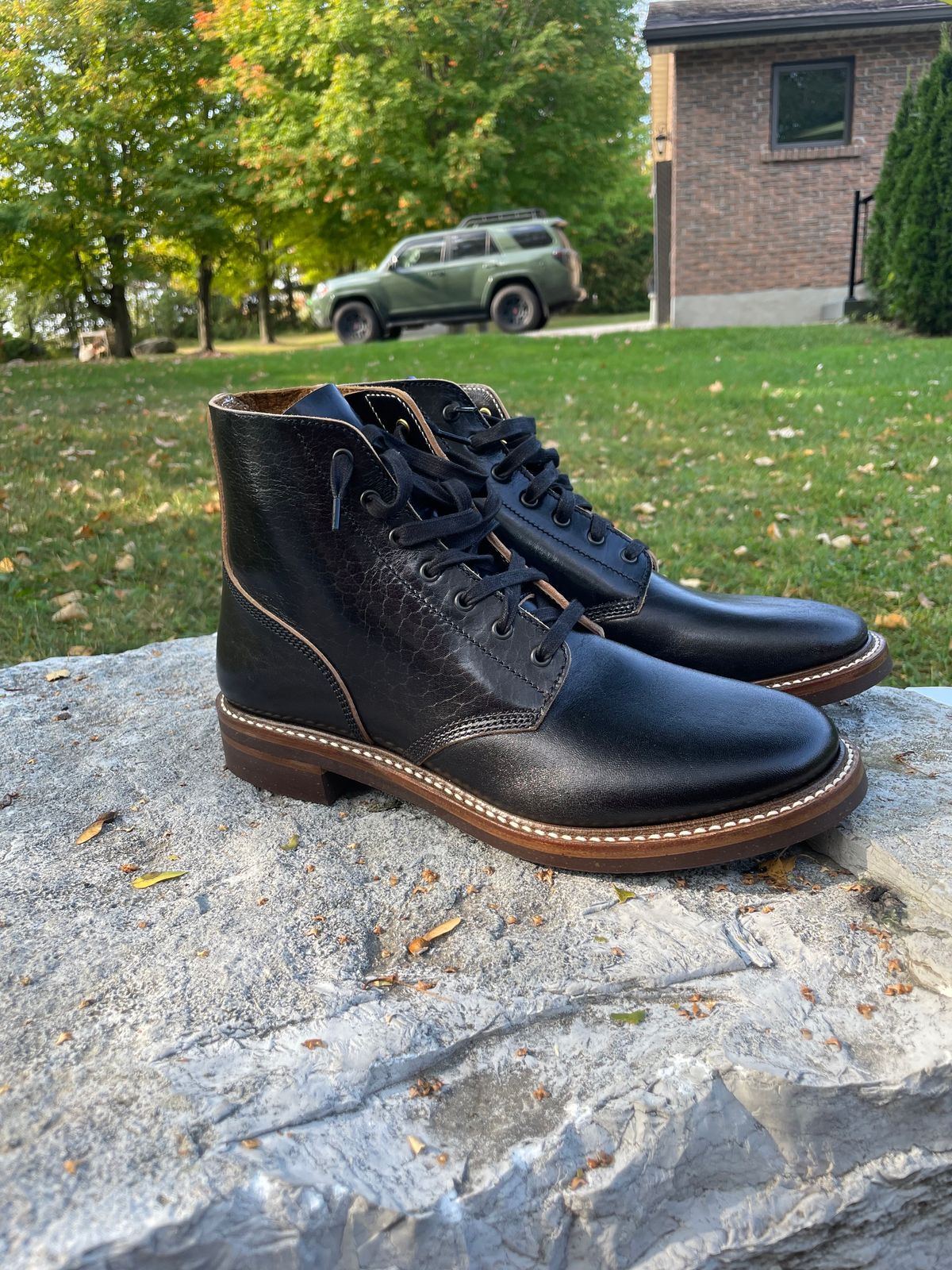 Photo by jeffa on October 1, 2023 of the John Lofgren M-43 Service Shoes in Shinki Black Teacore Horsebutt.