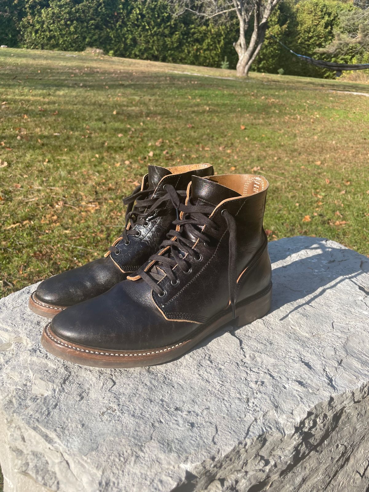 Photo by jeffa on November 4, 2023 of the John Lofgren M-43 Service Shoes in Shinki Black Teacore Horsebutt.