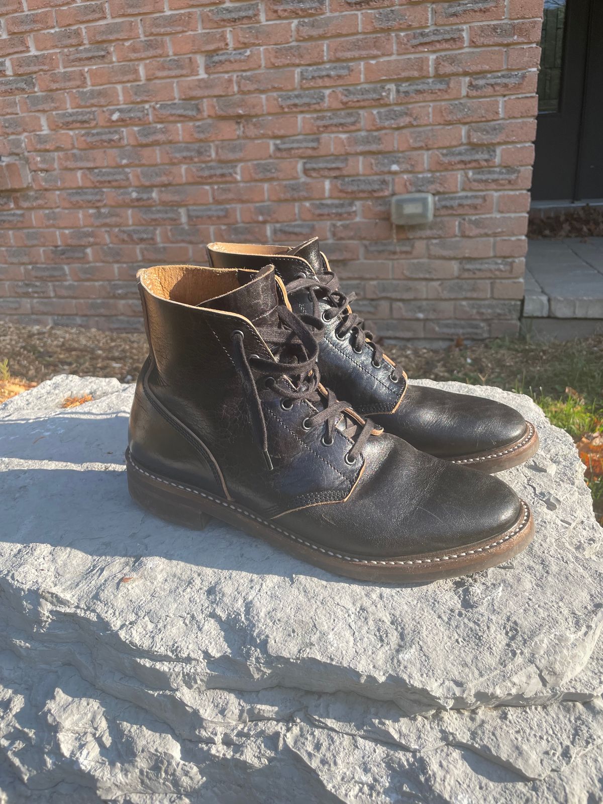 Photo by jeffa on November 4, 2023 of the John Lofgren M-43 Service Shoes in Shinki Black Teacore Horsebutt.