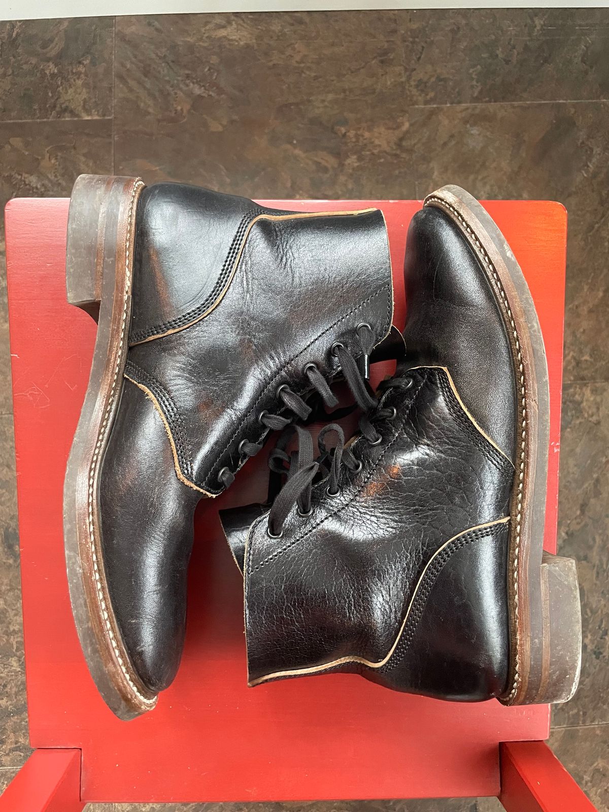 Photo by jeffa on December 5, 2023 of the John Lofgren M-43 Service Shoes in Shinki Black Teacore Horsebutt.