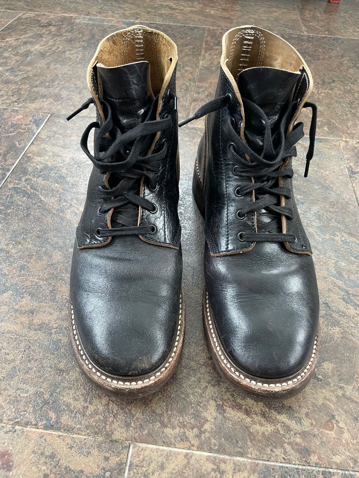 Photo by jeffa on February 5, 2024 of the John Lofgren M-43 Service Shoes in Shinki Black Teacore Horsebutt.