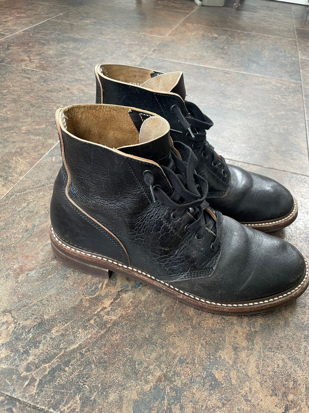 Photo by jeffa on February 5, 2024 of the John Lofgren M-43 Service Shoes in Shinki Black Teacore Horsebutt.