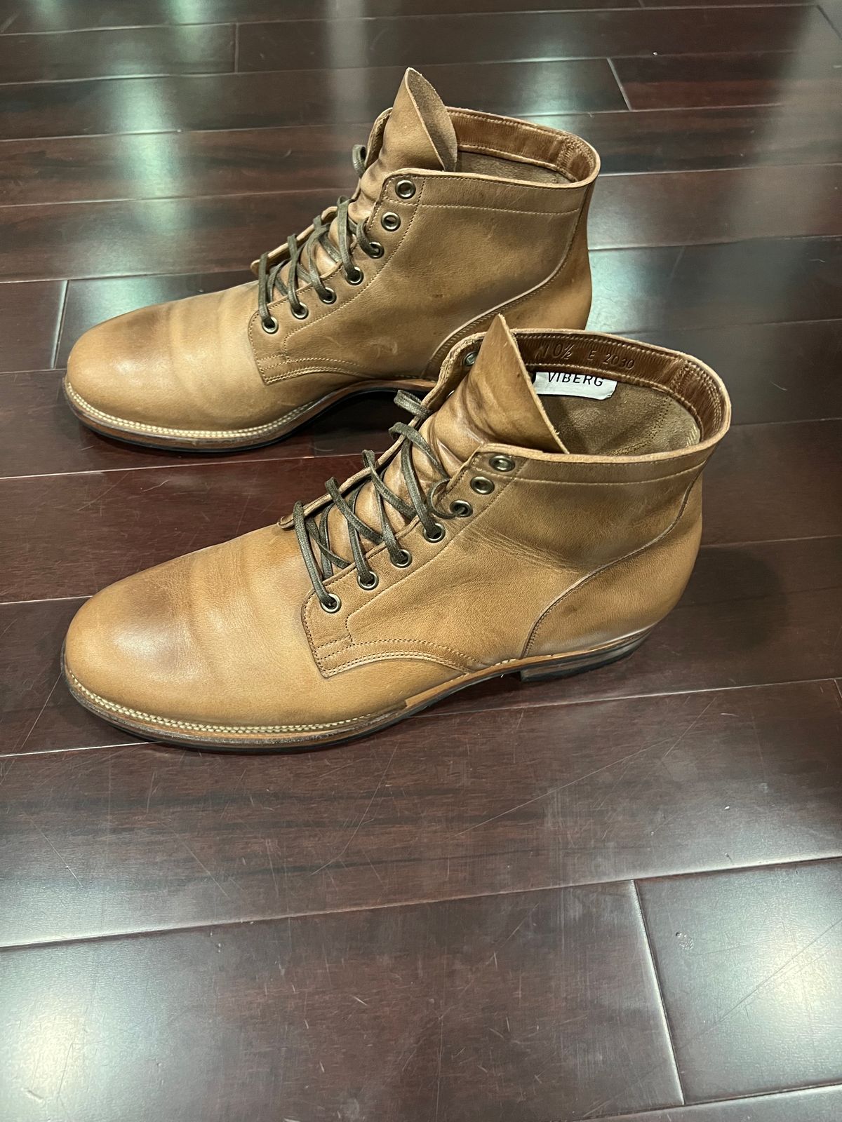 Photo by Rob on October 8, 2023 of the Viberg Service Boot in Horween Natural Chromexcel.