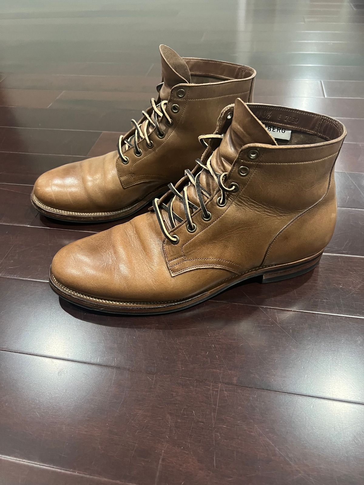 Photo by Rob on November 2, 2023 of the Viberg Service Boot in Horween Natural Chromexcel.