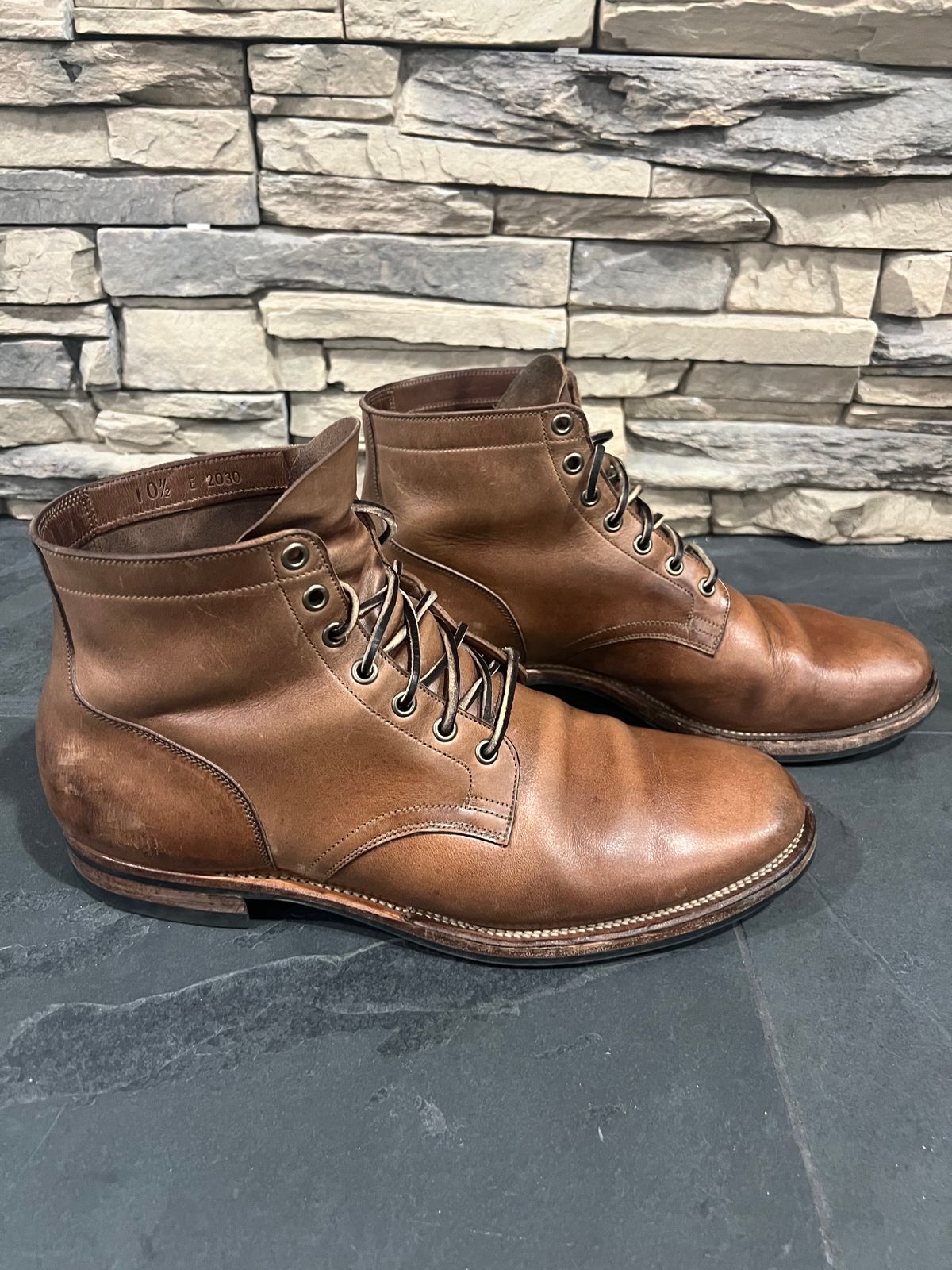 Photo by Rob on January 5, 2024 of the Viberg Service Boot in Horween Natural Chromexcel.