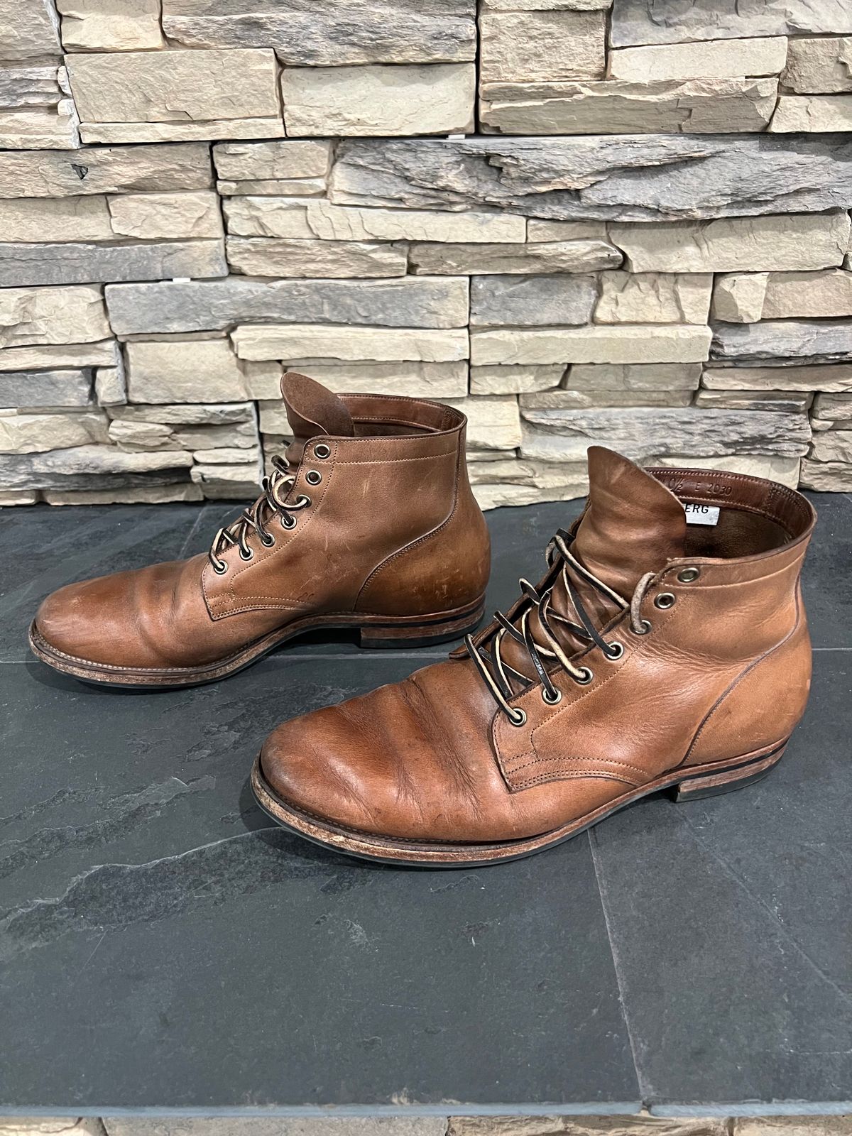 Photo by Rob on February 3, 2024 of the Viberg Service Boot in Horween Natural Chromexcel.
