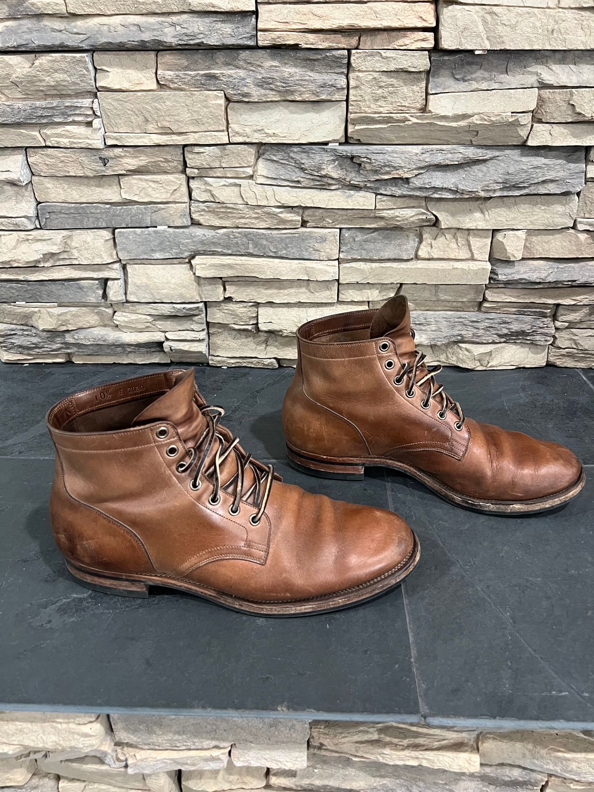 Photo by Rob on February 3, 2024 of the Viberg Service Boot in Horween Natural Chromexcel.