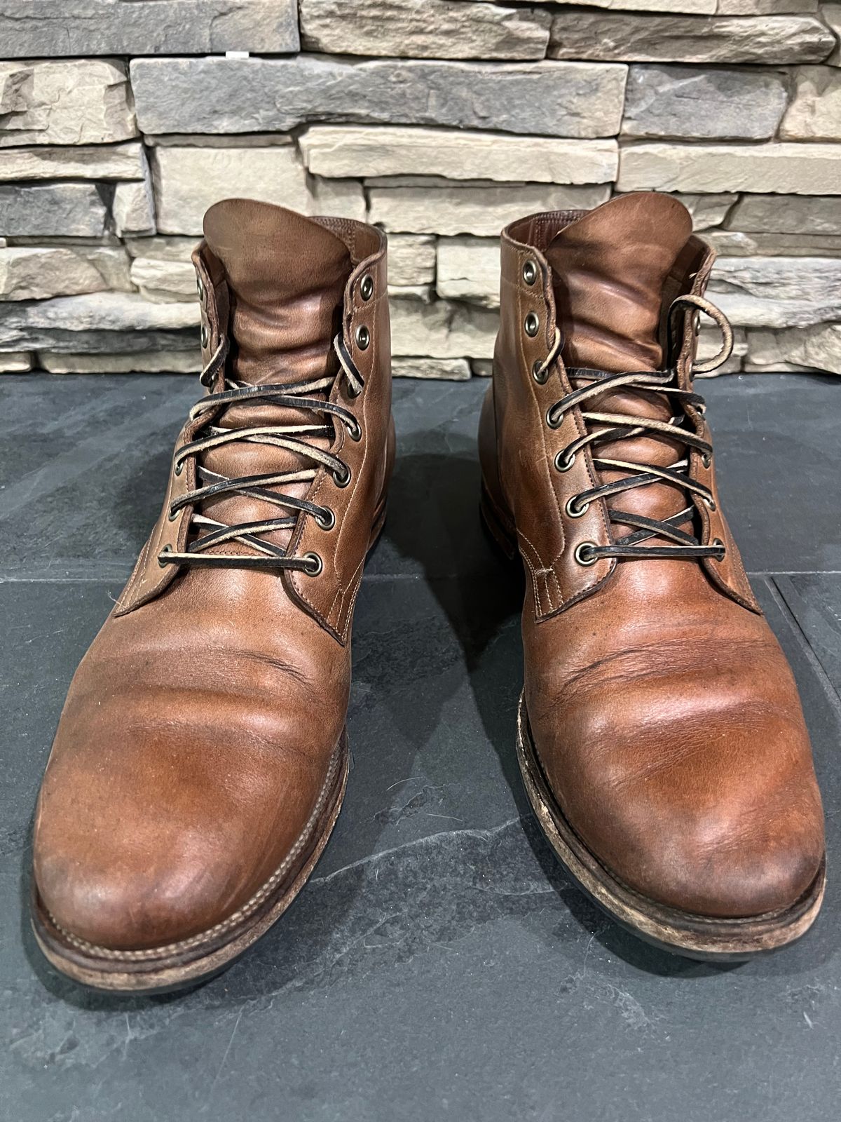 Photo by Rob on March 2, 2024 of the Viberg Service Boot in Horween Natural Chromexcel.