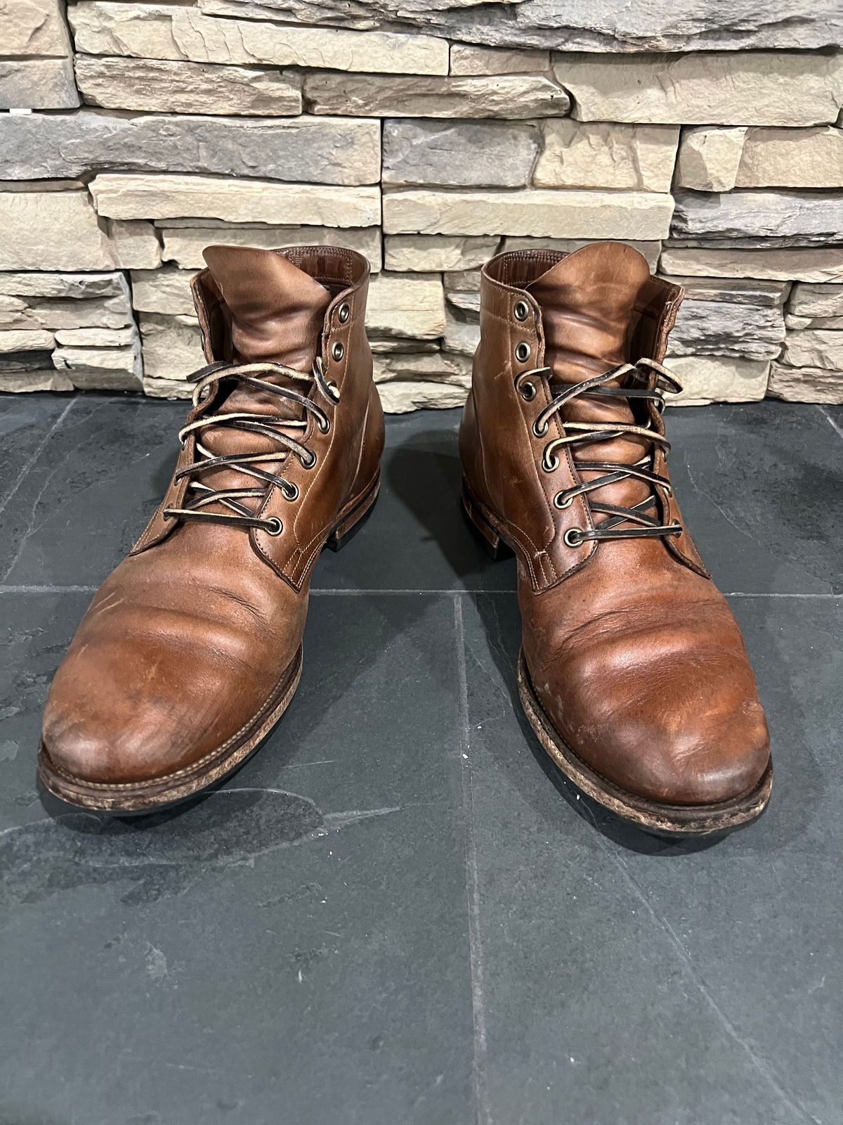 Photo by Rob on April 5, 2024 of the Viberg Service Boot in Horween Natural Chromexcel.