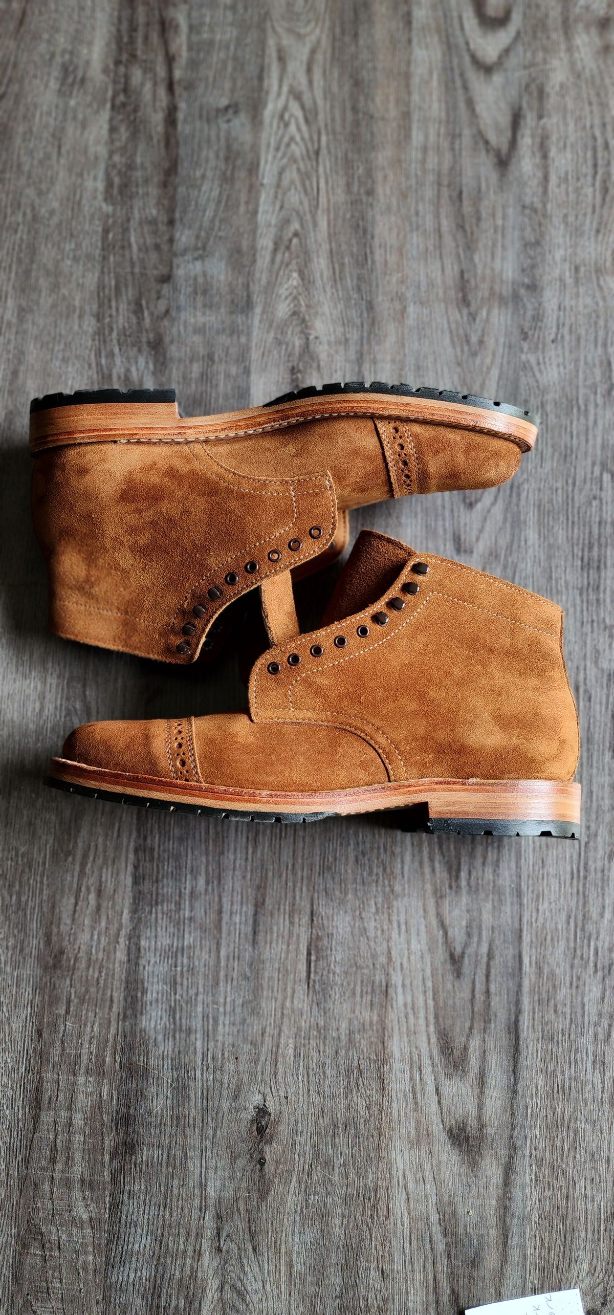 Photo by Rafy99 on October 6, 2022 of the White's Main Street Dress Toe Cap in Unlisted Leather.