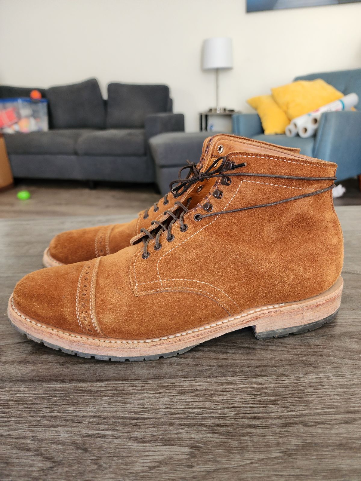 Photo by Rafy99 on November 9, 2022 of the White's Main Street Dress Toe Cap in Unlisted Leather.