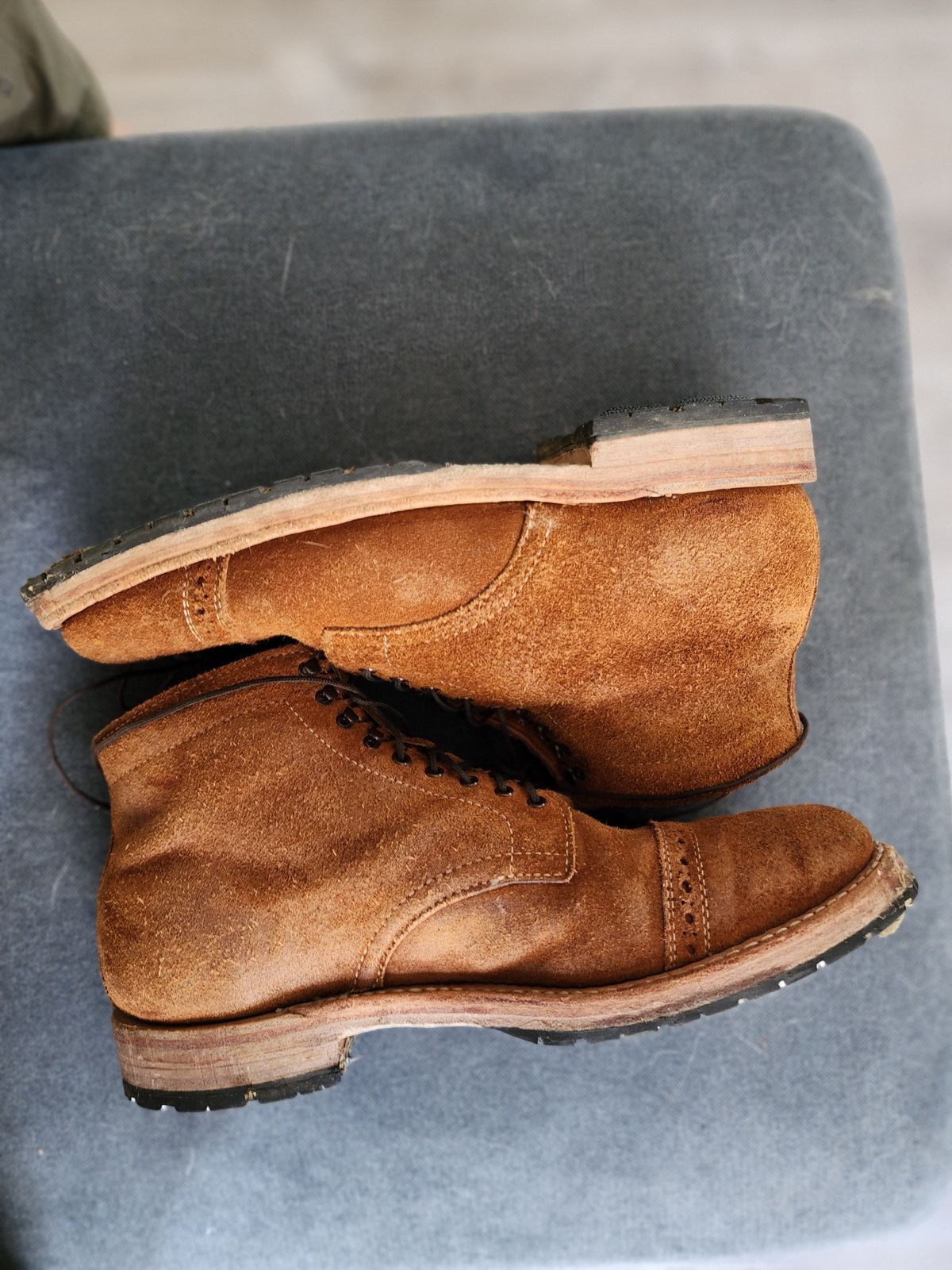 Photo by Rafy99 on December 6, 2022 of the White's Main Street Dress Toe Cap in Unlisted Leather.