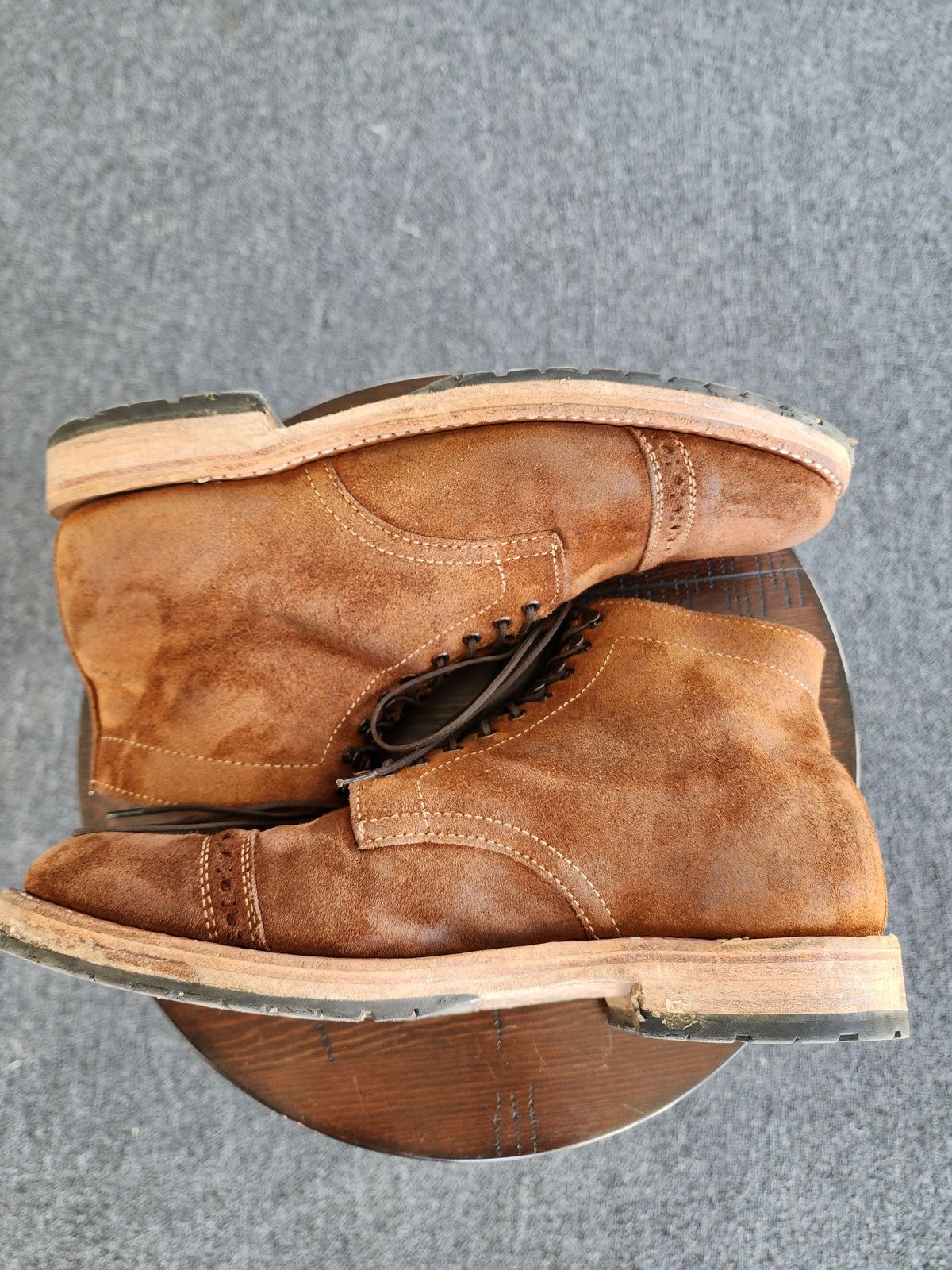 Photo by Rafy99 on April 4, 2023 of the White's Main Street Dress Toe Cap in Unlisted Leather.