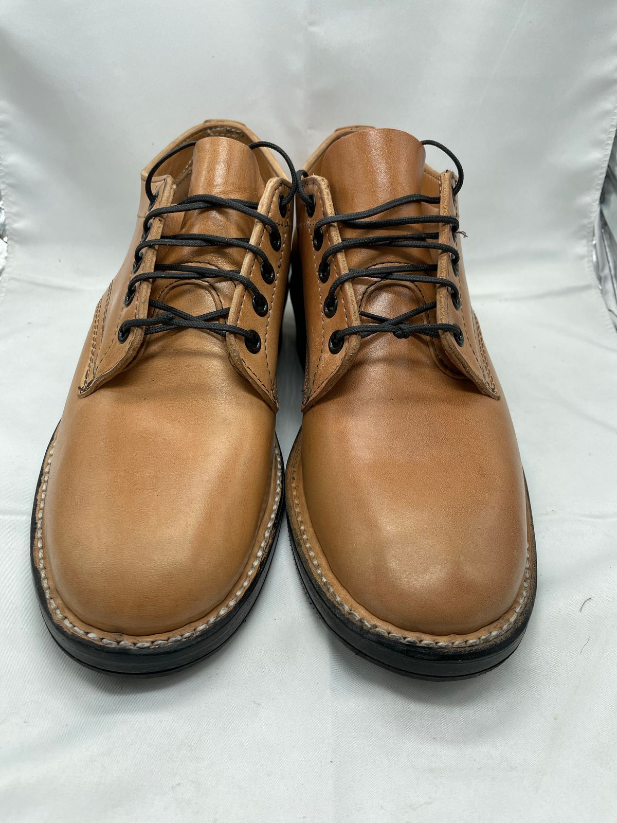 Photo by thatdudeorion on October 6, 2022 of the White's Oxford in Maryam Natural Horsebutt.