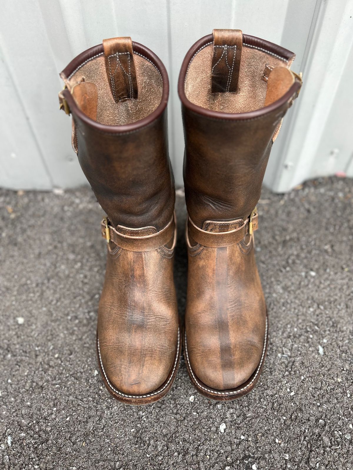Photo by Everyone_else_fault on December 5, 2022 of the Unsung U 22-2 Engineer Boot in Wickett & Craig Natural Veg Tan.