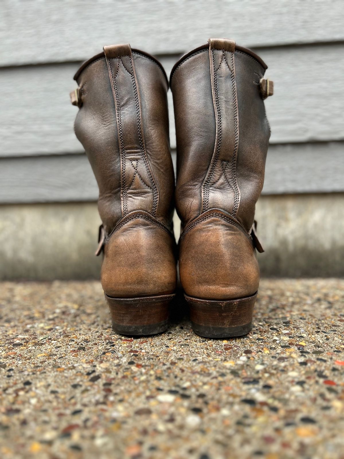 Photo by Everyone_else_fault on January 1, 2023 of the Unsung U 22-2 Engineer Boot in Wickett & Craig Natural Veg Tan.