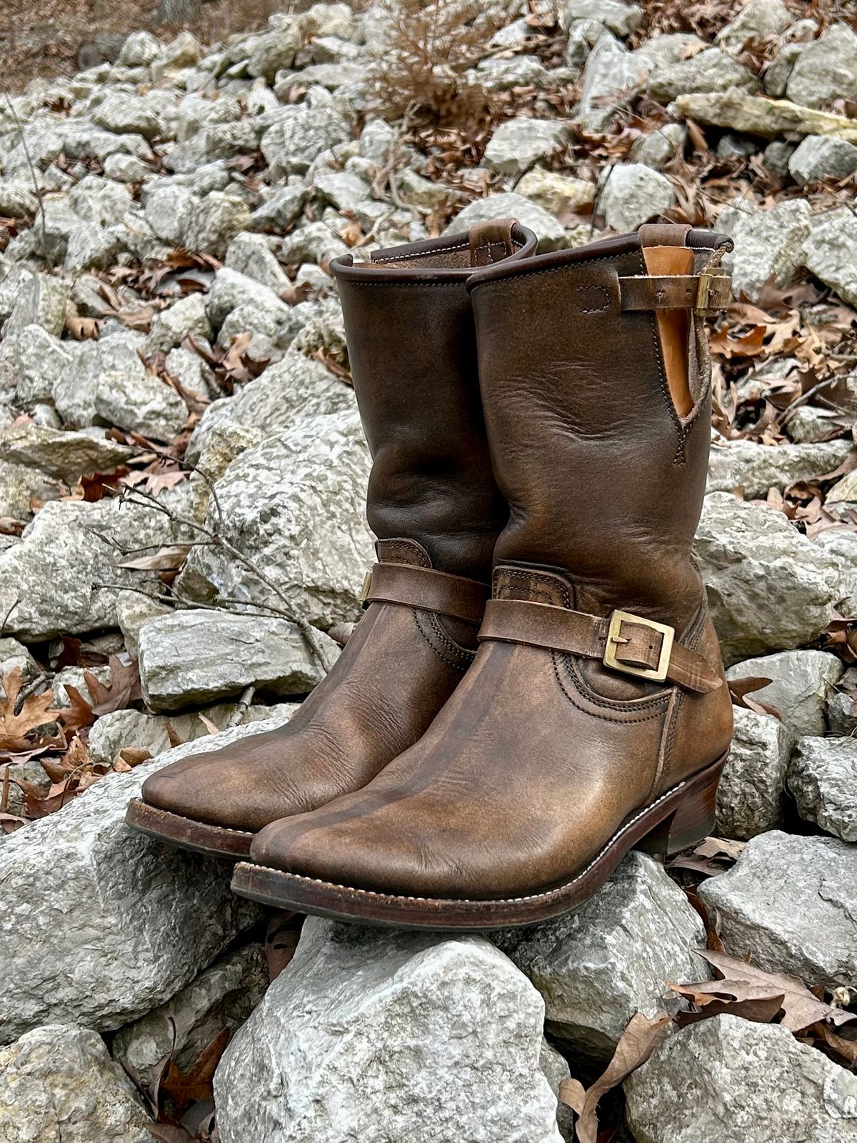 Photo by Everyone_else_fault on February 4, 2023 of the Unsung U 22-2 Engineer Boot in Wickett & Craig Natural Veg Tan.