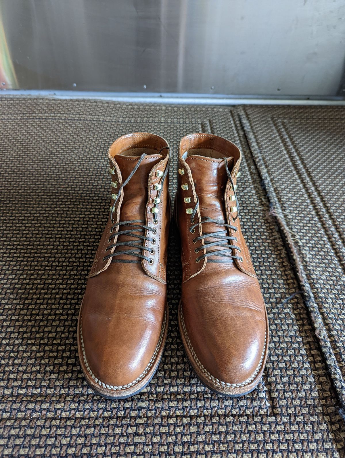Photo by TropicalBroccoli on November 2, 2021 of the Viberg Service Boot in Conceria 800 Used Ciocio.