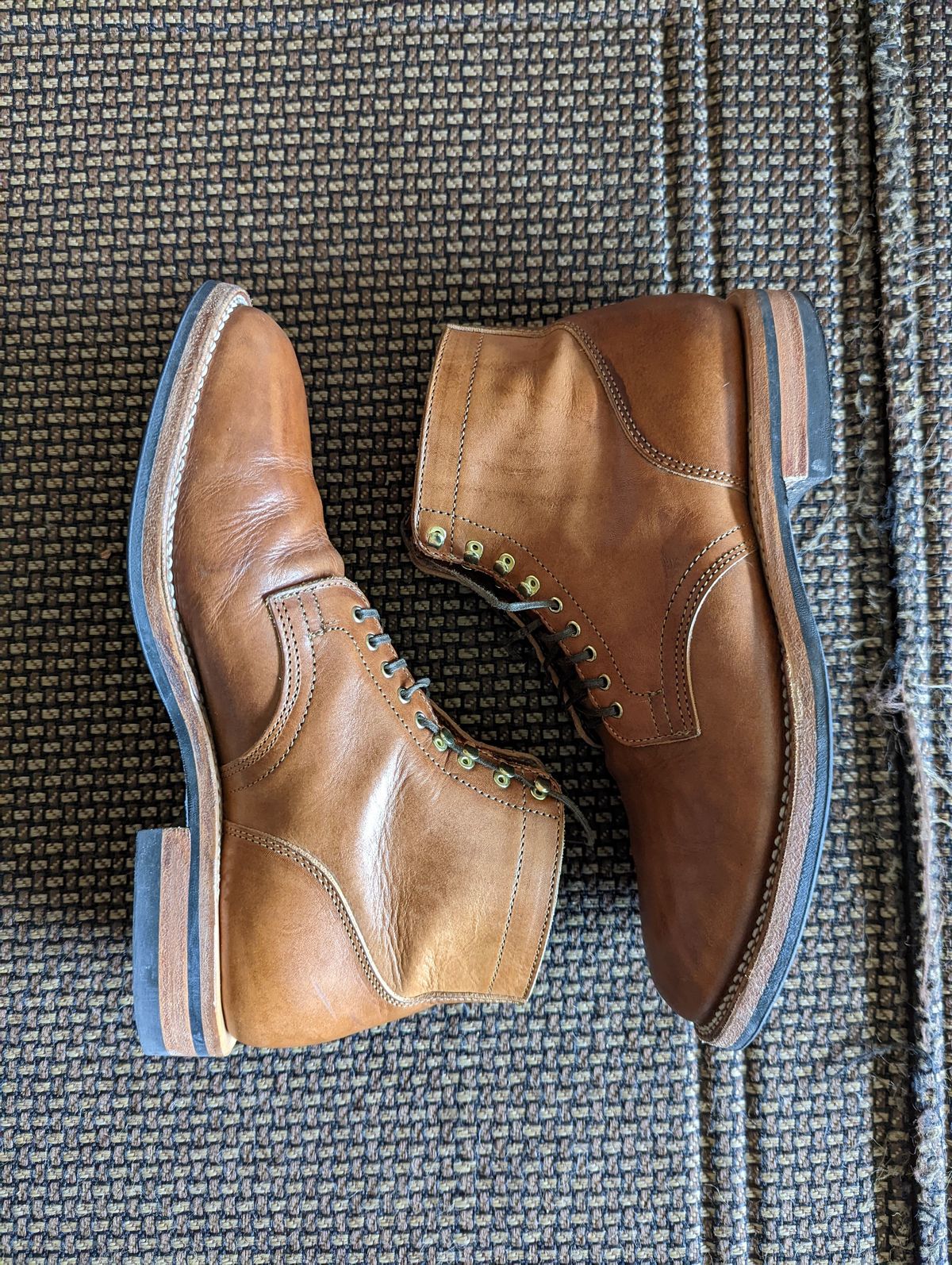 Photo by TropicalBroccoli on November 2, 2021 of the Viberg Service Boot in Conceria 800 Used Ciocio.