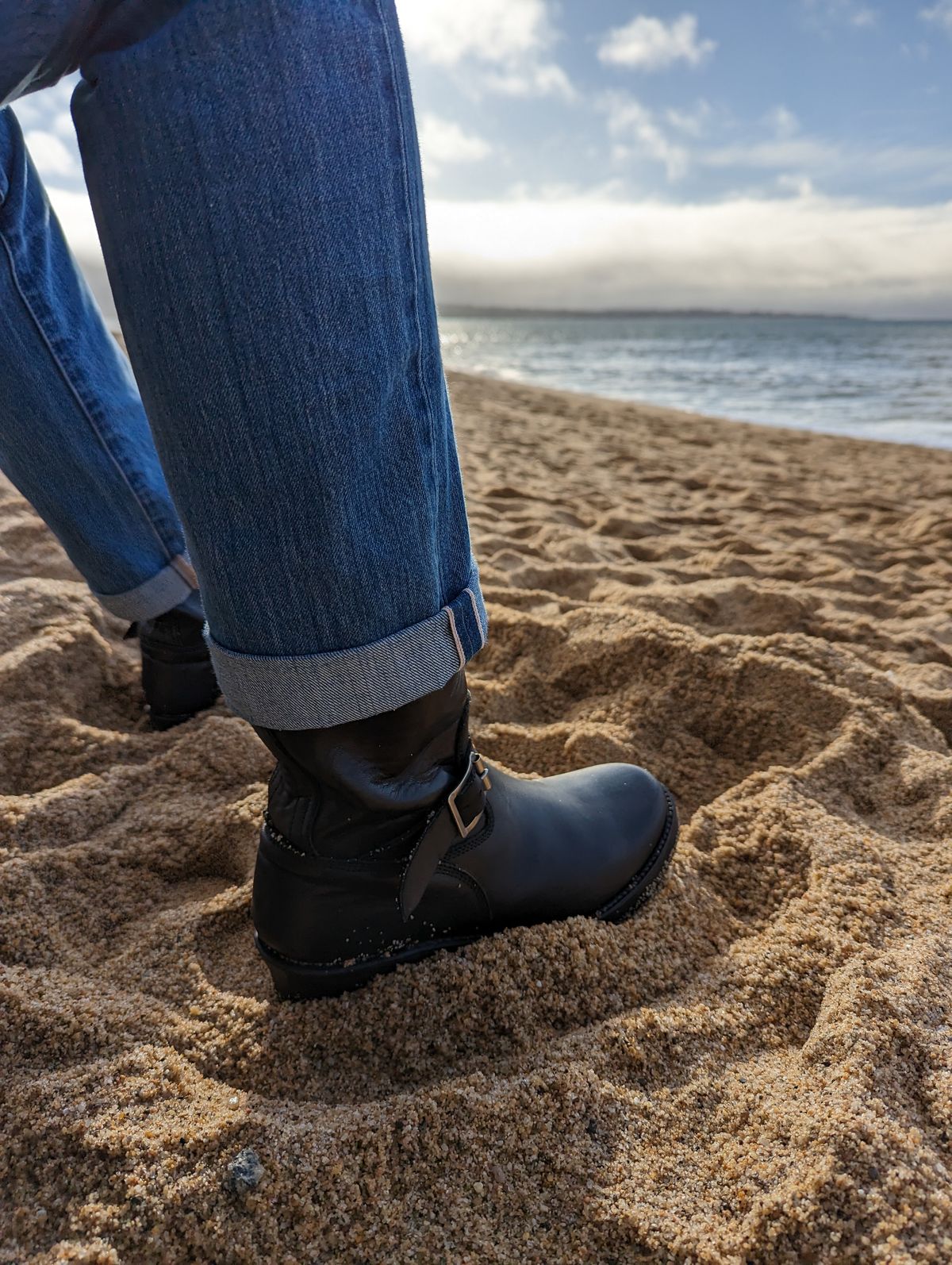 Photo by TropicalBroccoli on April 4, 2023 of the Addict Boots AB-01 Engineer Boots in Black Dye-Finished Horsehide.