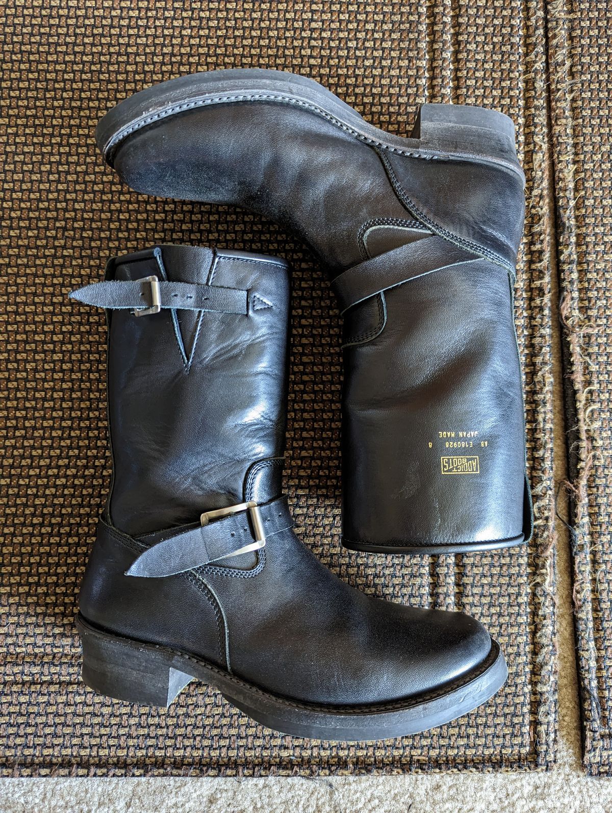 Photo by TropicalBroccoli on April 4, 2023 of the Addict Boots AB-01 Engineer Boots in Black Dye-Finished Horsehide.