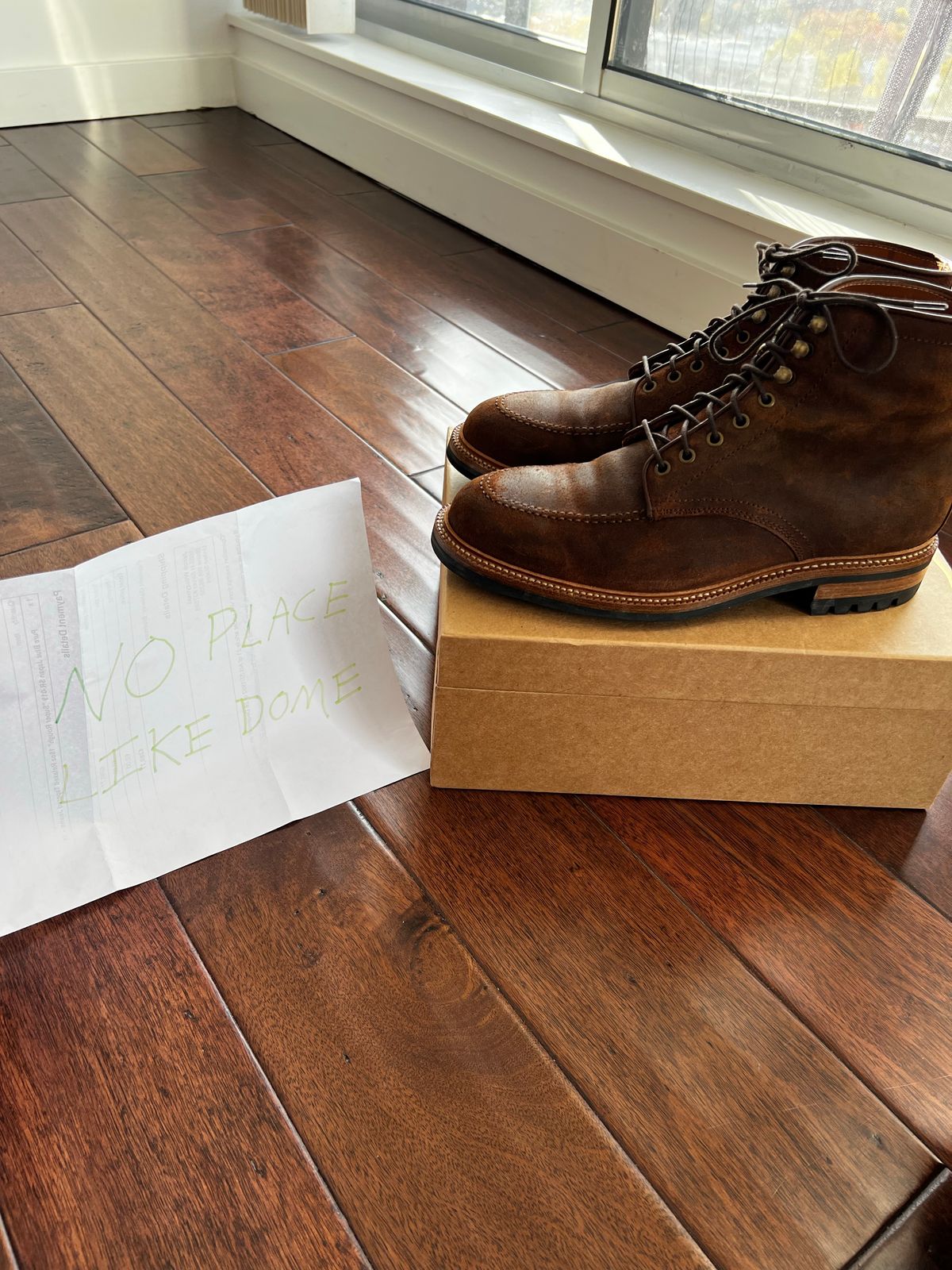 Photo by India_Actual on November 5, 2022 of the Parkhurst The Niagara in C.F. Stead Light Brown Waxy Commander Suede.
