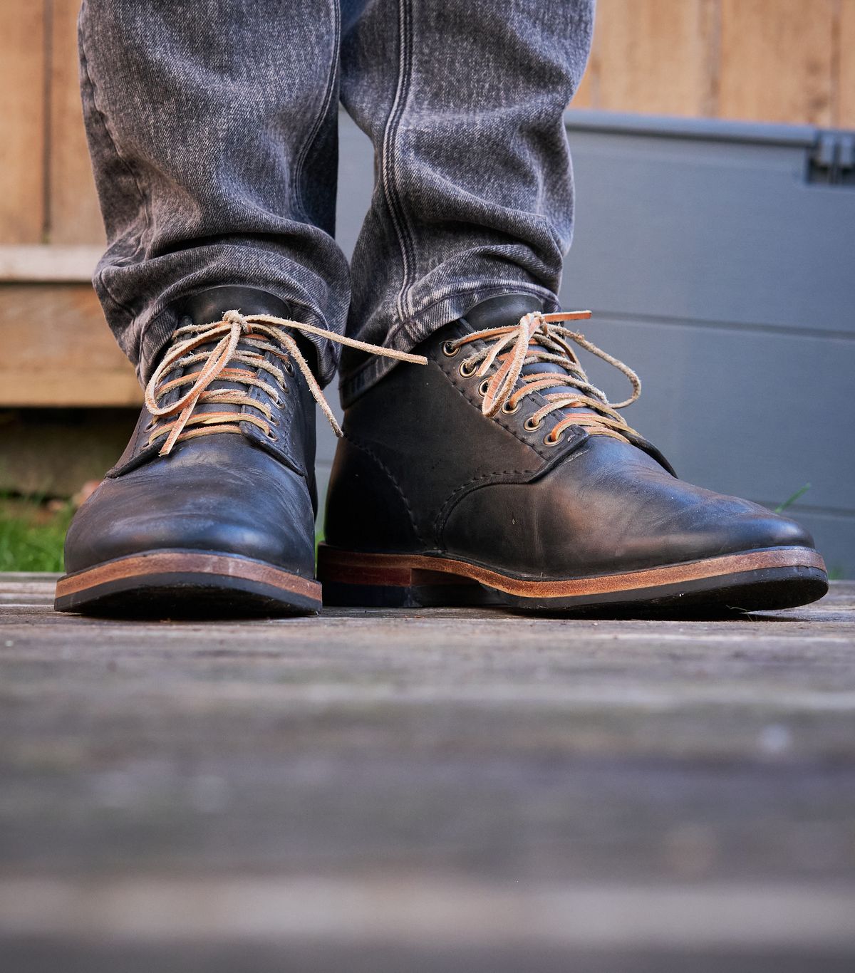 Photo by BobHendersonHB on November 5, 2022 of the Self-Made Service Boot in Horween Black Nantucket.