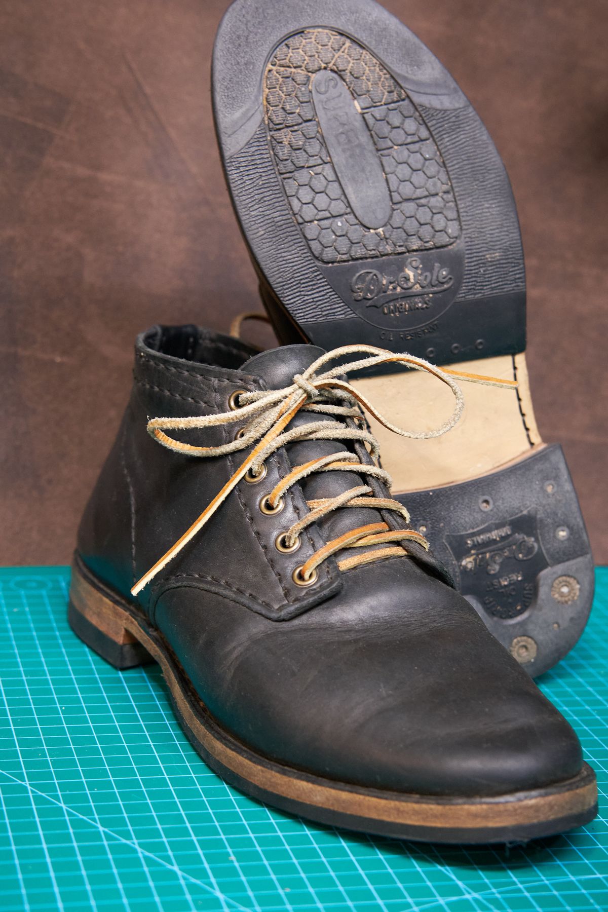 Photo by BobHendersonHB on February 5, 2023 of the Self-Made Service Boot in Horween Black Nantucket.