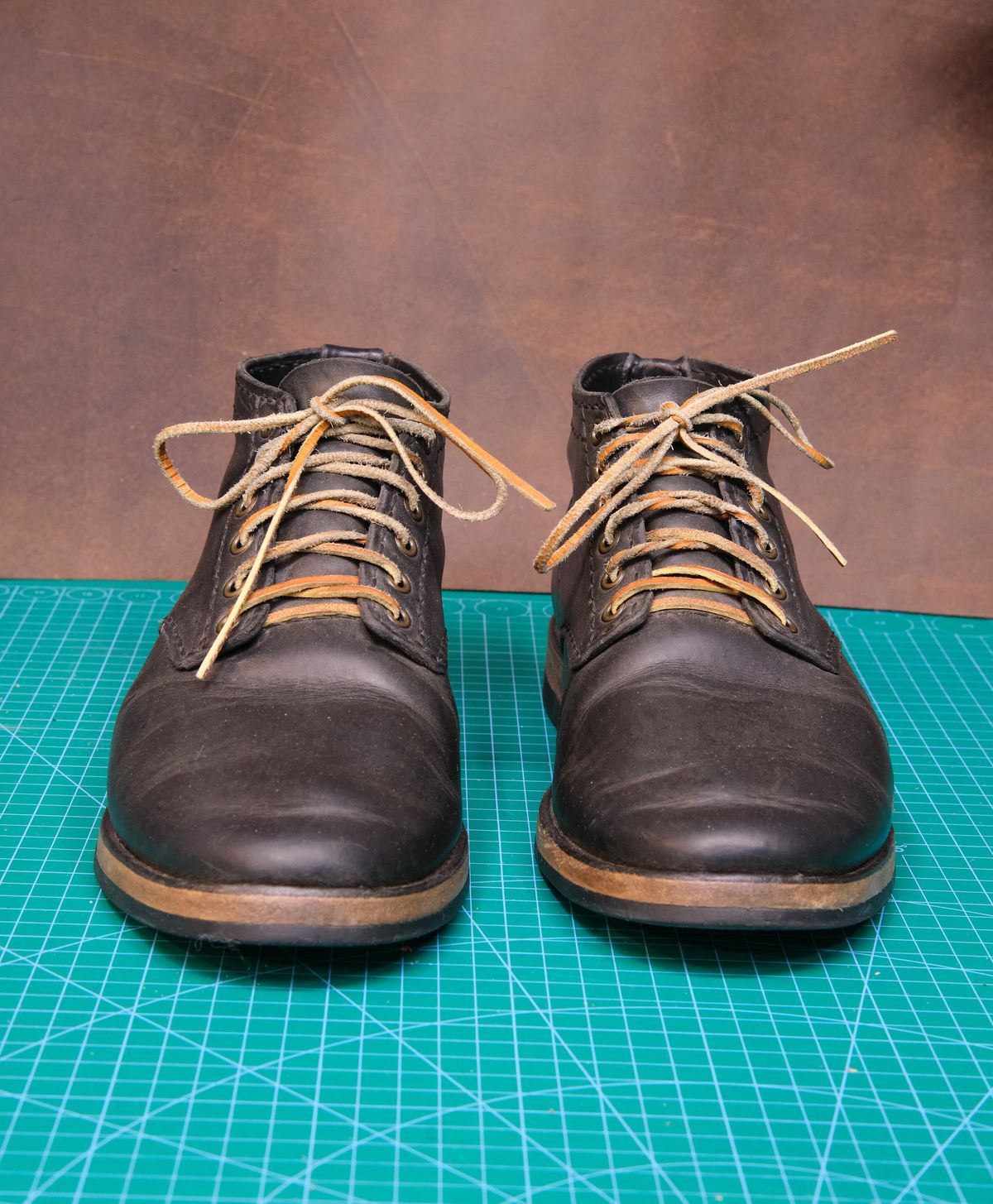 Photo by BobHendersonHB on February 5, 2023 of the Self-Made Service Boot in Horween Black Nantucket.