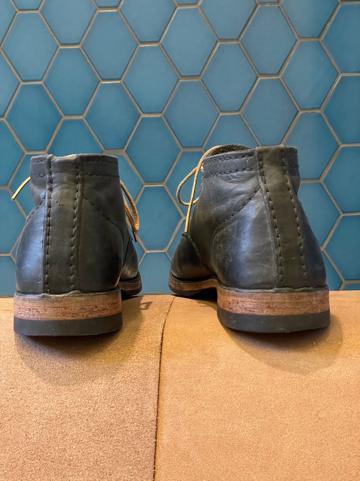 Photo by BobHendersonHB on April 5, 2023 of the Self-Made Service Boot in Horween Black Nantucket.