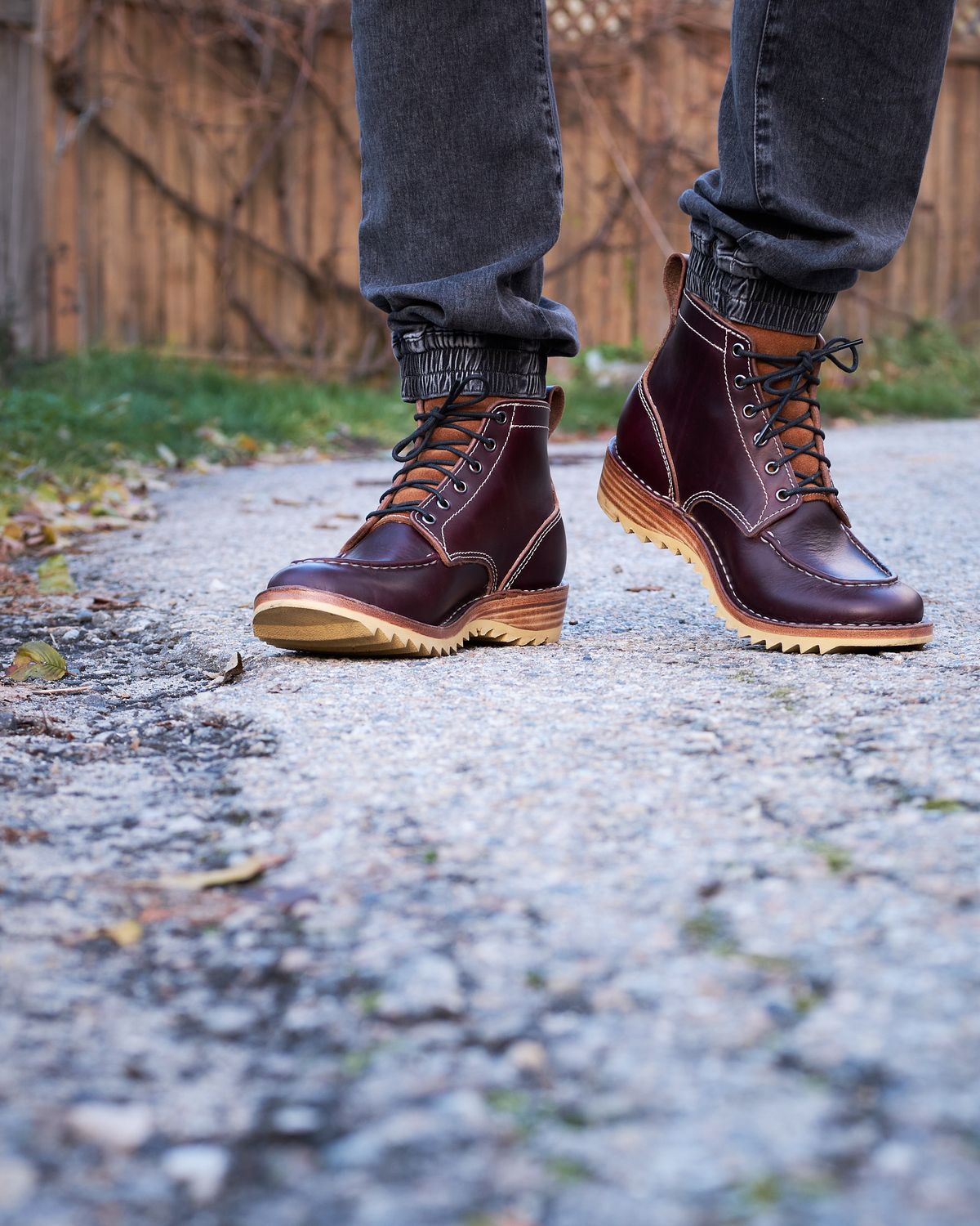 Photo by BobHendersonHB on November 9, 2023 of the BHHB Pull-Top Moc in Seidel Oxblood Double Shot.