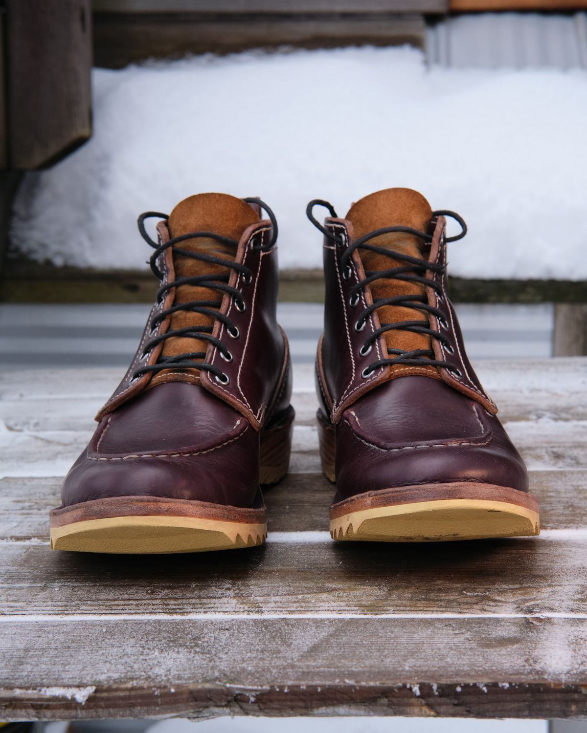Photo by BobHendersonHB on December 3, 2023 of the BHHB Pull-Top Moc in Seidel Oxblood Double Shot.
