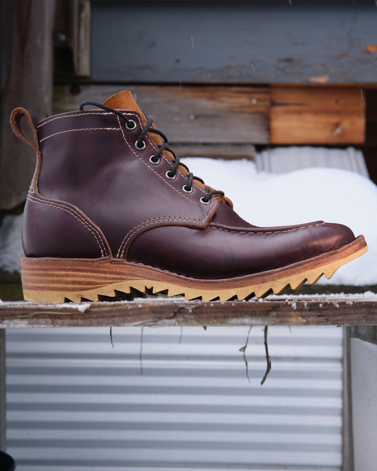 Photo by BobHendersonHB on December 3, 2023 of the BHHB Pull-Top Moc in Seidel Oxblood Double Shot.