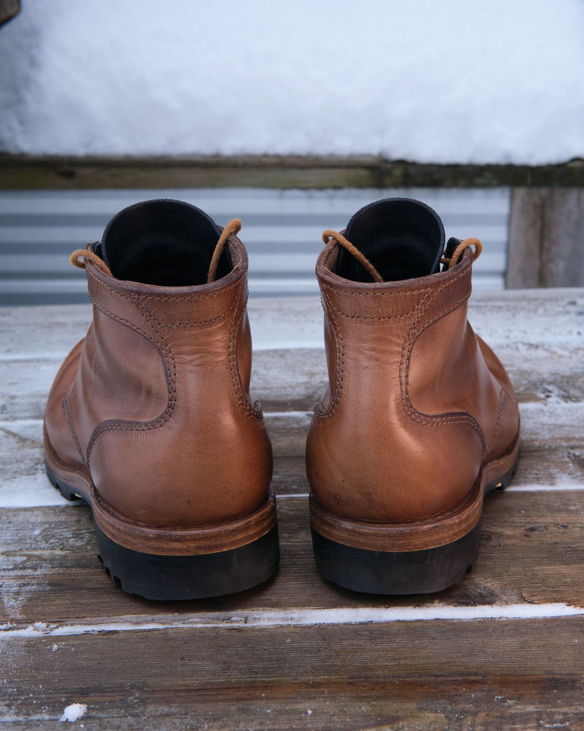 Photo by BobHendersonHB on December 3, 2023 of the BHHB Baller Collar Standard in Horween Natural Chromexcel.