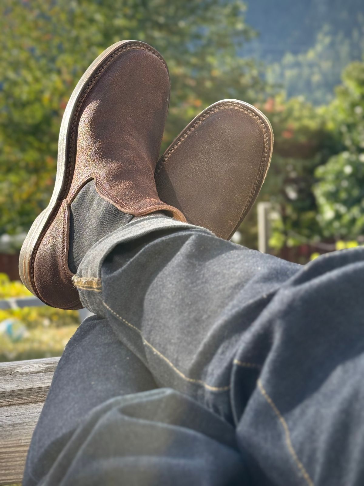 Photo by BobHendersonHB on October 3, 2025 of the BHHB Herridge Lane in Horween Washed Wax Flesh Brown.