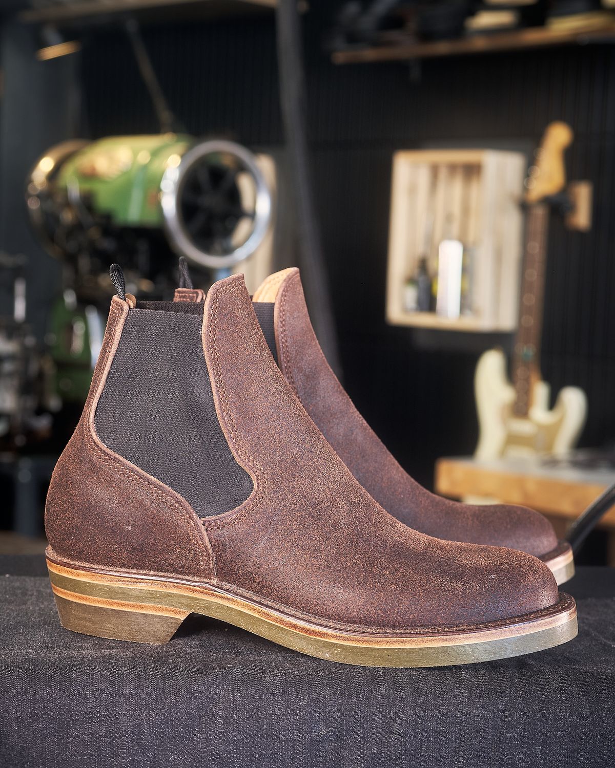Photo by BobHendersonHB on October 4, 2025 of the BHHB Herridge Lane in Horween Washed Wax Flesh Brown.