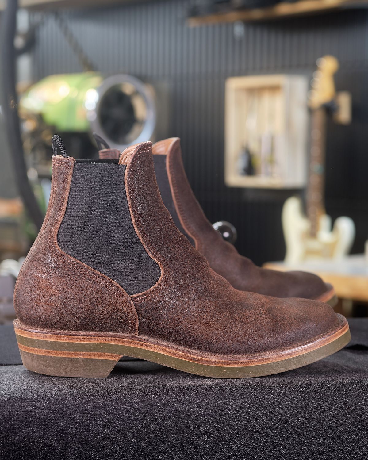 Photo by BobHendersonHB on November 2, 2025 of the BHHB Herridge Lane in Horween Washed Wax Flesh Brown.