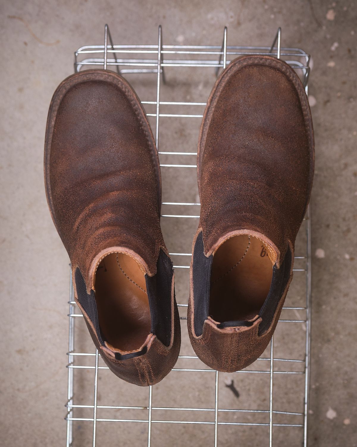 Photo by BobHendersonHB on February 6, 2026 of the BHHB Herridge Lane in Horween Washed Wax Flesh Brown.