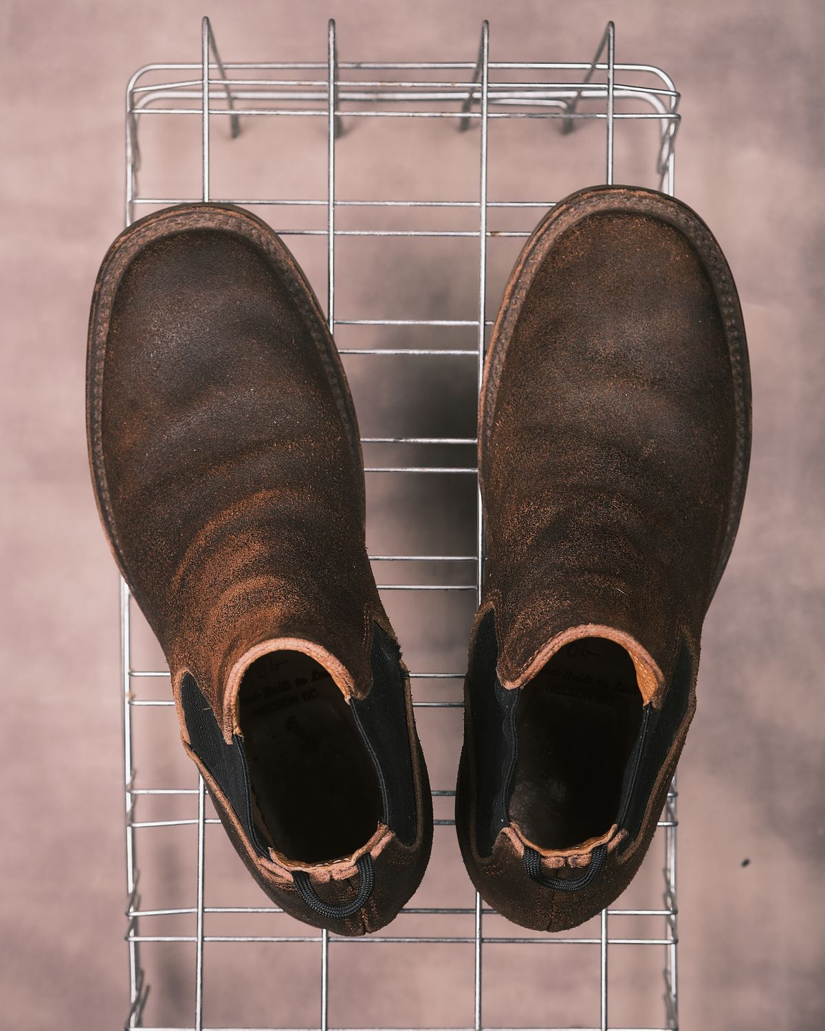 Photo by BobHendersonHB on March 6, 2026 of the BHHB Herridge Lane in Horween Washed Wax Flesh Brown.