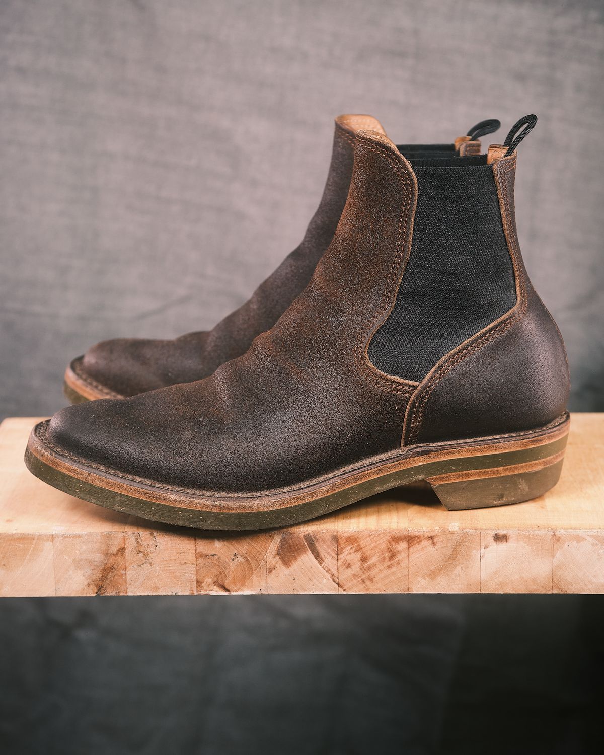 Photo by BobHendersonHB on April 6, 2026 of the BHHB Herridge Lane in Horween Washed Wax Flesh Brown.