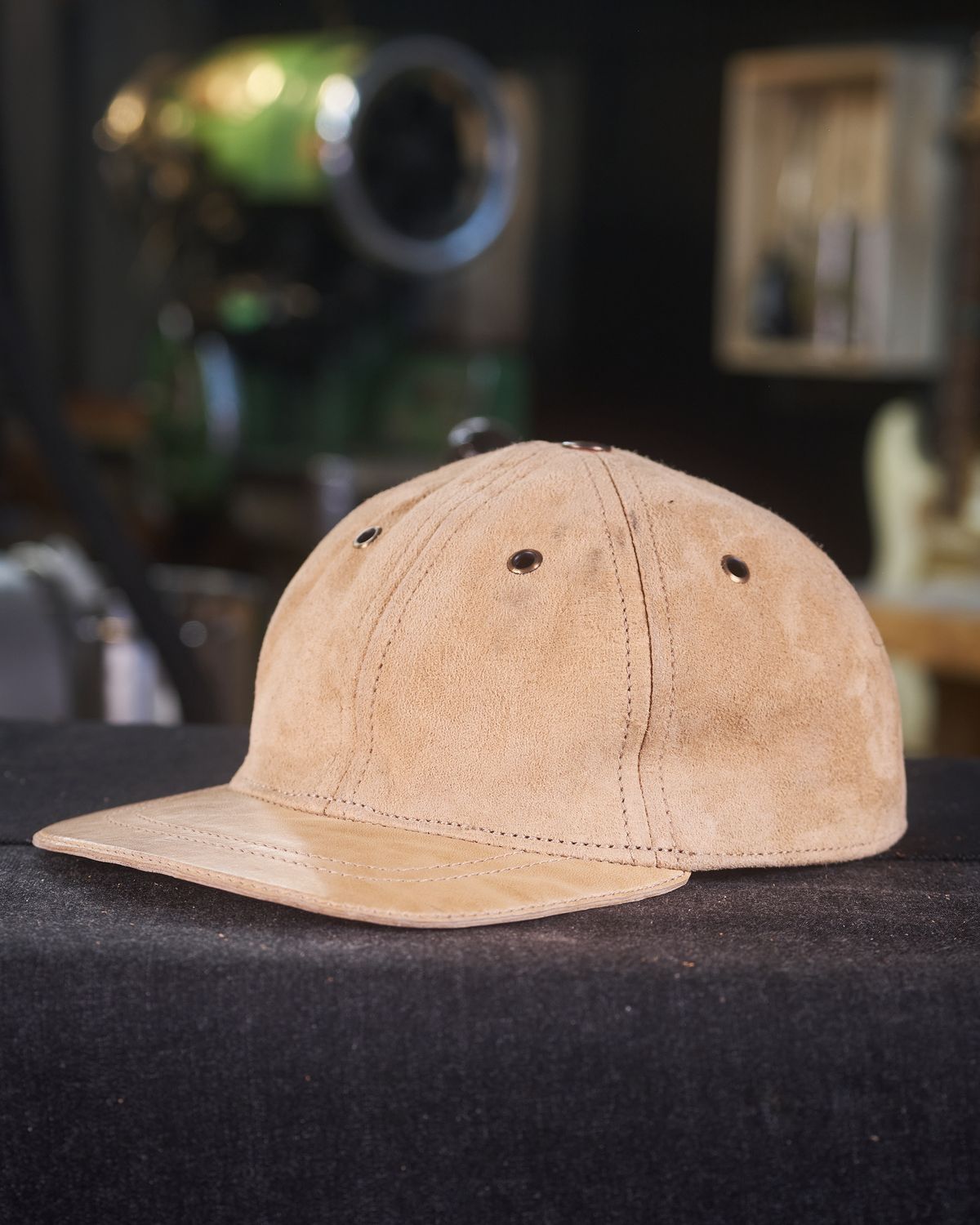 Photo by BobHendersonHB on November 3, 2025 of the BHHB Hat in Horween Sun Tan Horsefront.