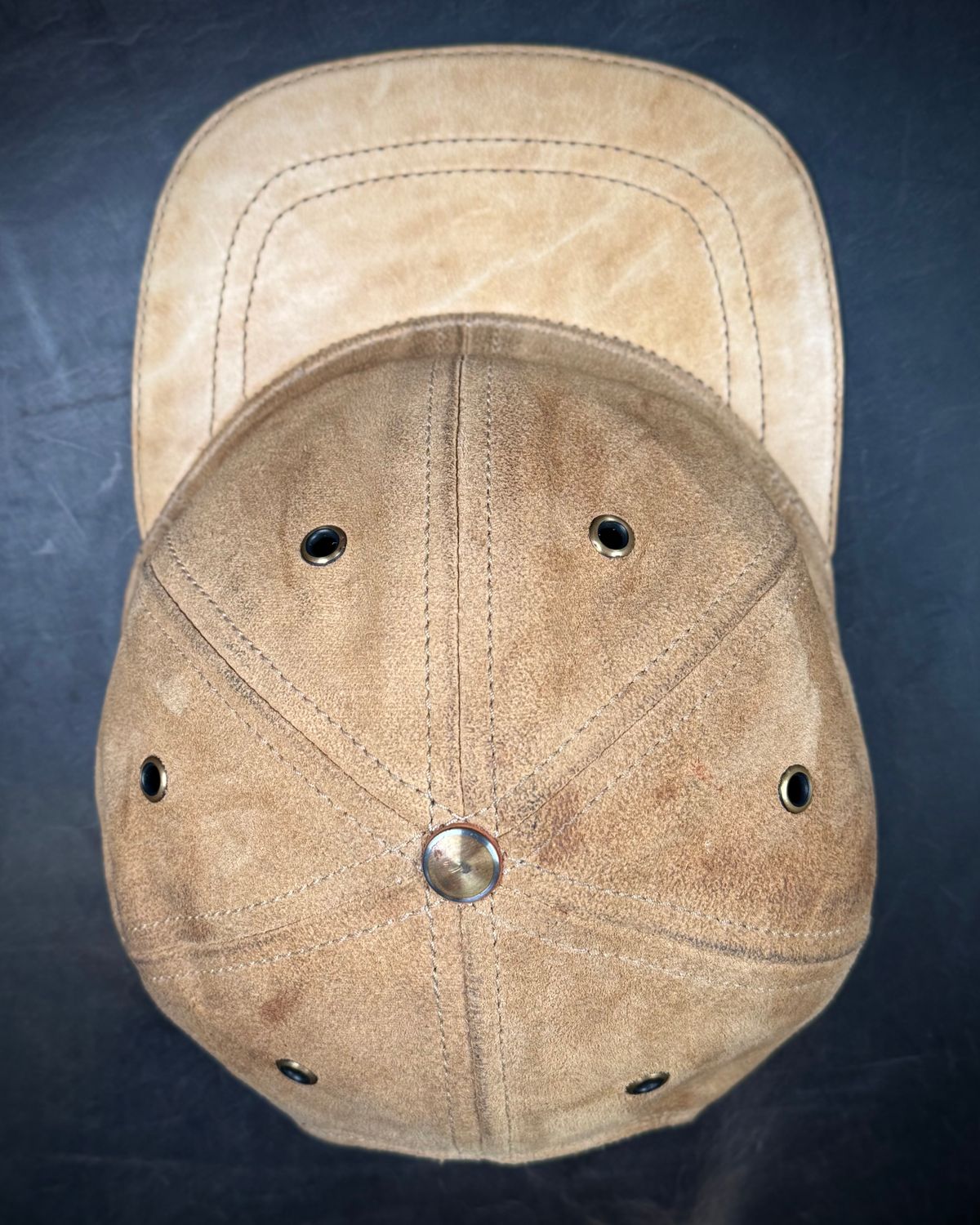 Photo by BobHendersonHB on December 6, 2025 of the BHHB Hat in Horween Sun Tan Horsefront.