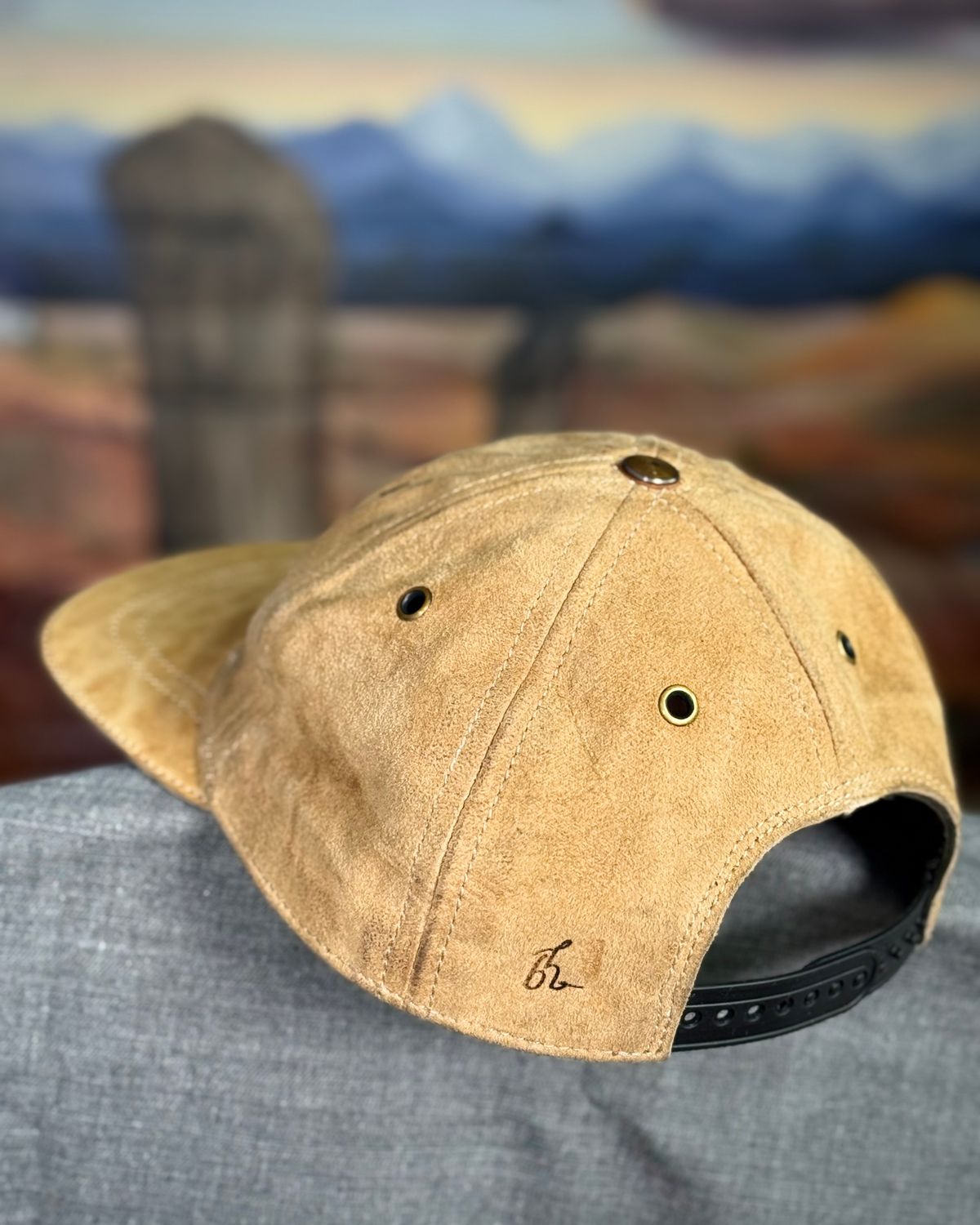 Photo by BobHendersonHB on April 6, 2026 of the BHHB Hat in Horween Sun Tan Horsefront.