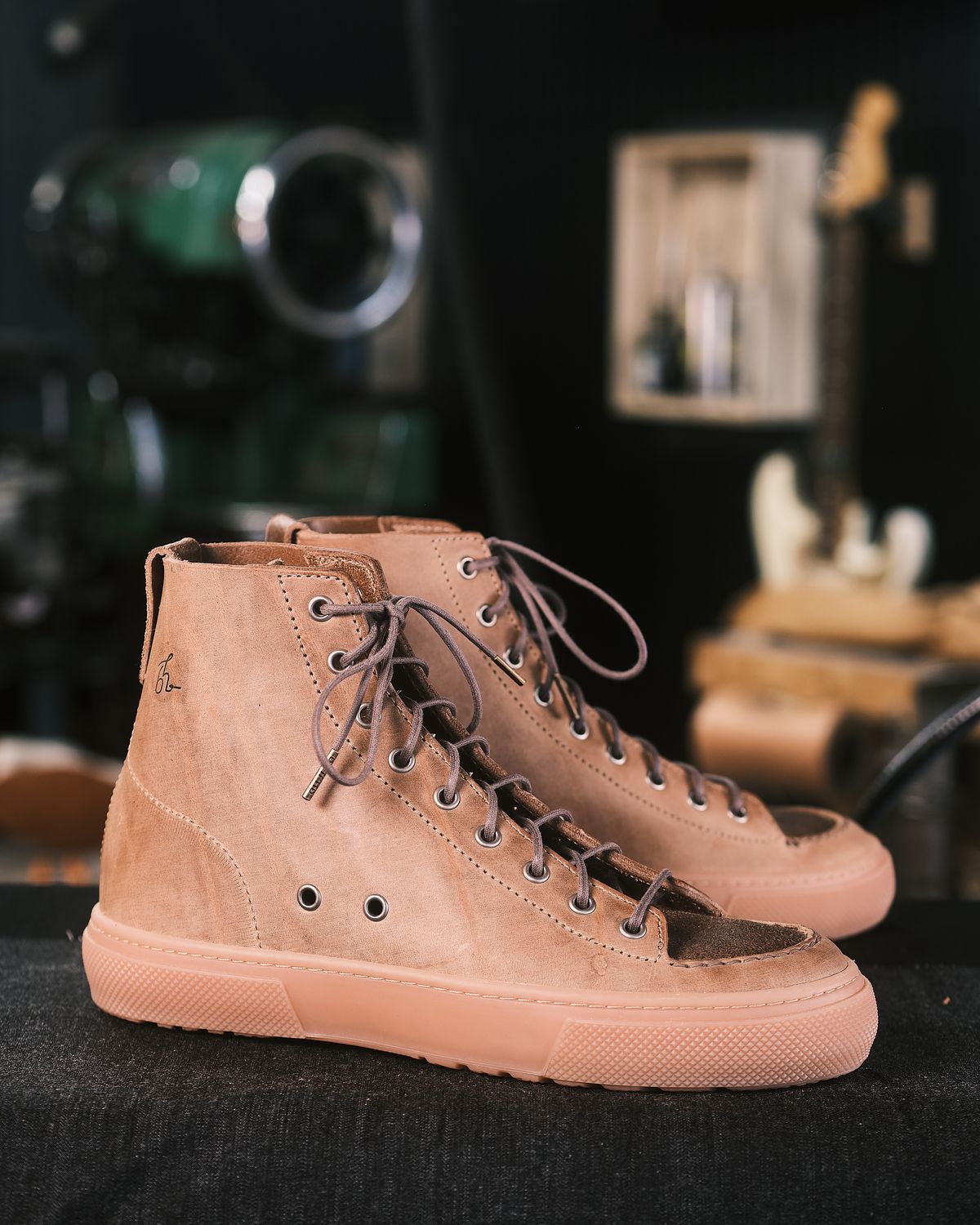 Photo by BobHendersonHB on October 2, 2025 of the BHHB Railtown Sneaker Boot in Horween Natural Wax Flesh Backside.