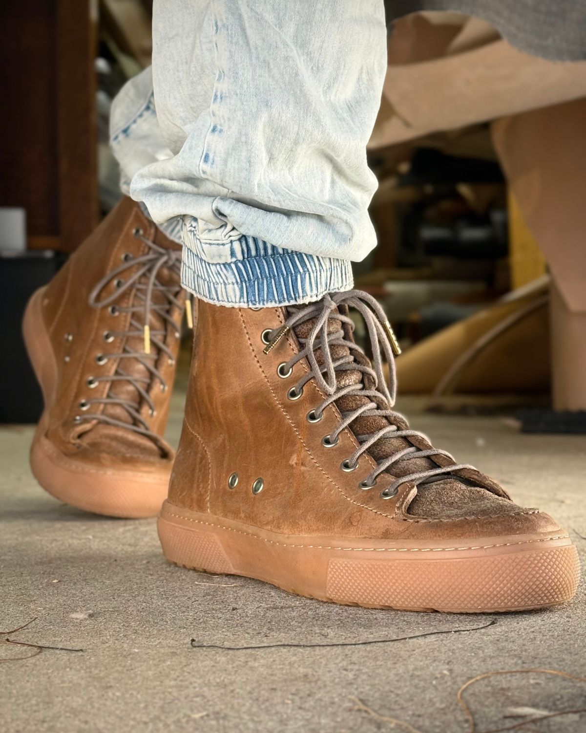 Photo by BobHendersonHB on November 1, 2025 of the BHHB Railtown Sneaker Boot in Horween Natural Wax Flesh Backside.