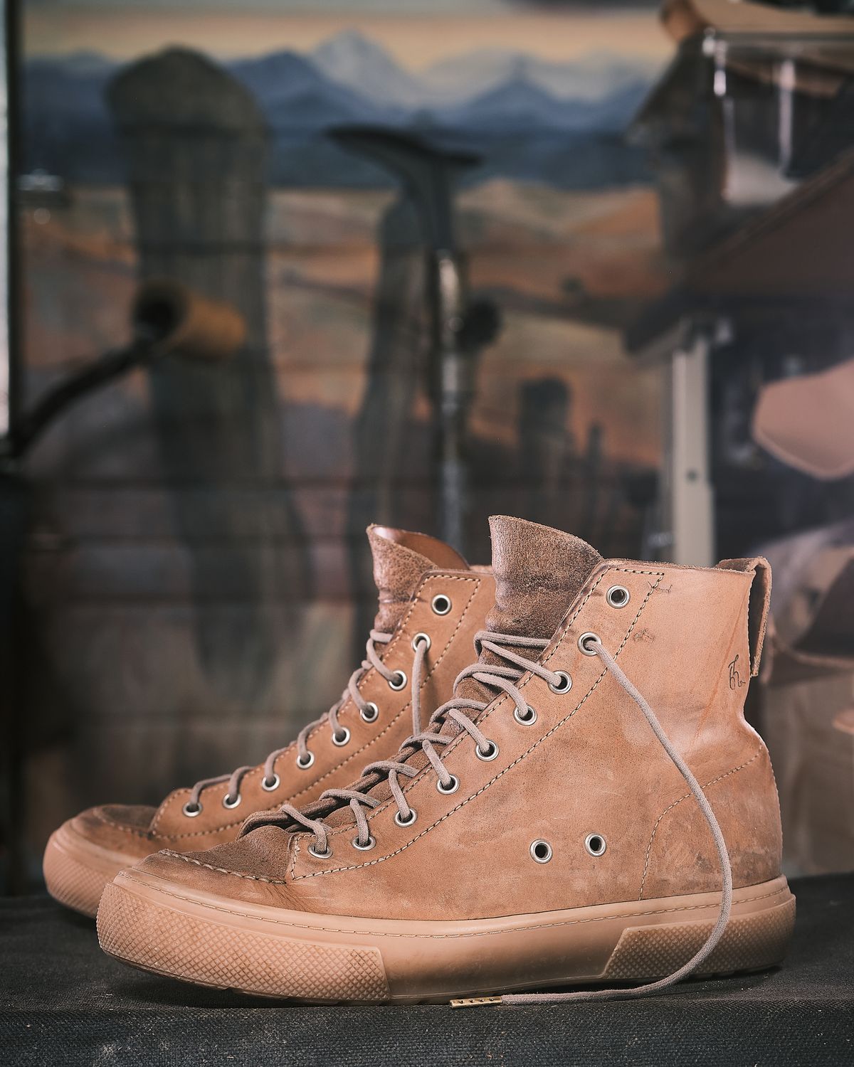 Photo by BobHendersonHB on December 5, 2025 of the BHHB Railtown Sneaker Boot in Horween Natural Wax Flesh Backside.