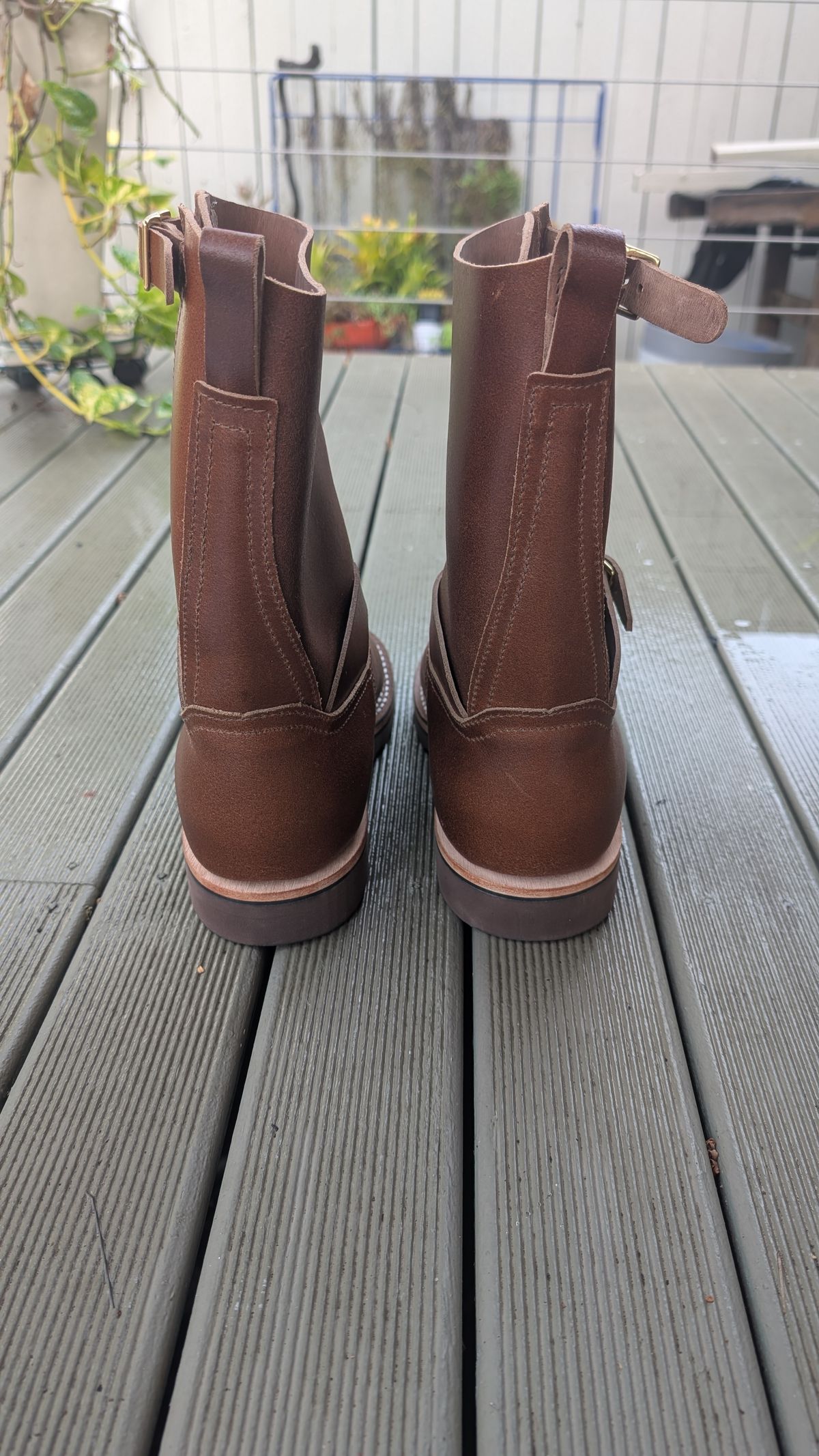 Photo by Togebough on November 1, 2025 of the Nicks Pullman in Horween Ember Waxed Flesh.