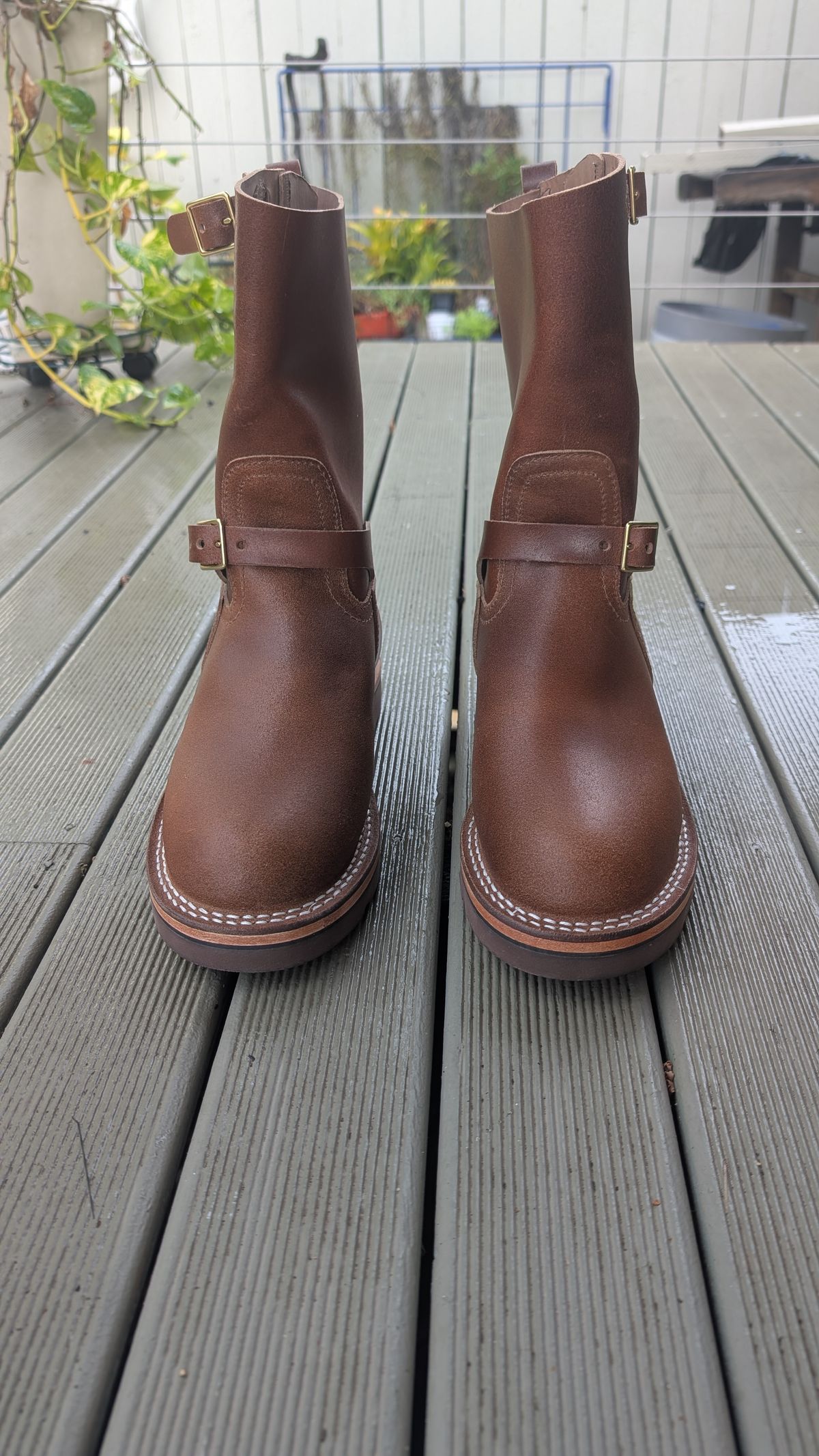 Photo by Togebough on November 1, 2025 of the Nicks Pullman in Horween Ember Waxed Flesh.