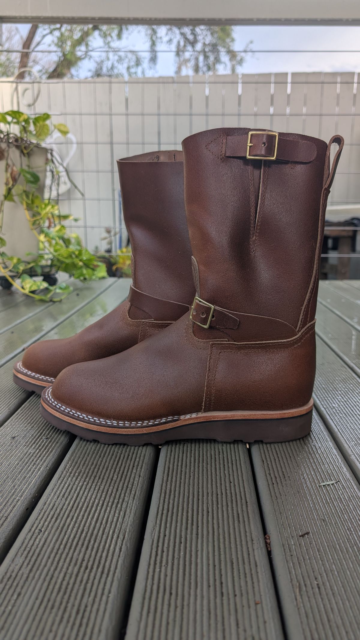 Photo by Togebough on November 1, 2025 of the Nicks Pullman in Horween Ember Waxed Flesh.