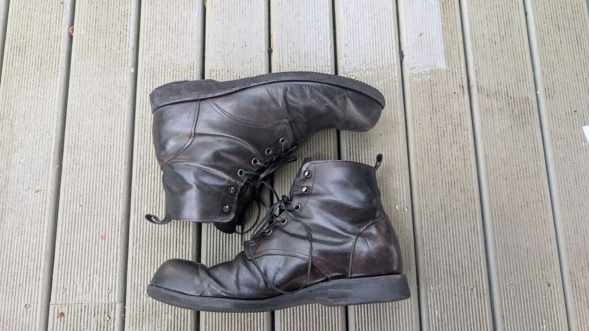 Photo by Togebough on November 1, 2025 of the Myself Dress boot style in Falconry Kangaroo Veg Tan (hand dyed Tan then black).